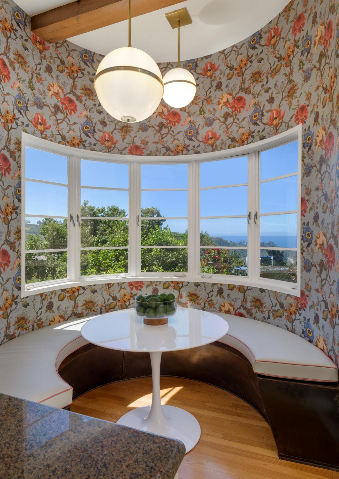 Carpinteria, California 93103, United States, 4 Bedrooms Bedrooms, ,4 BathroomsBathrooms,Residential,Active,146482