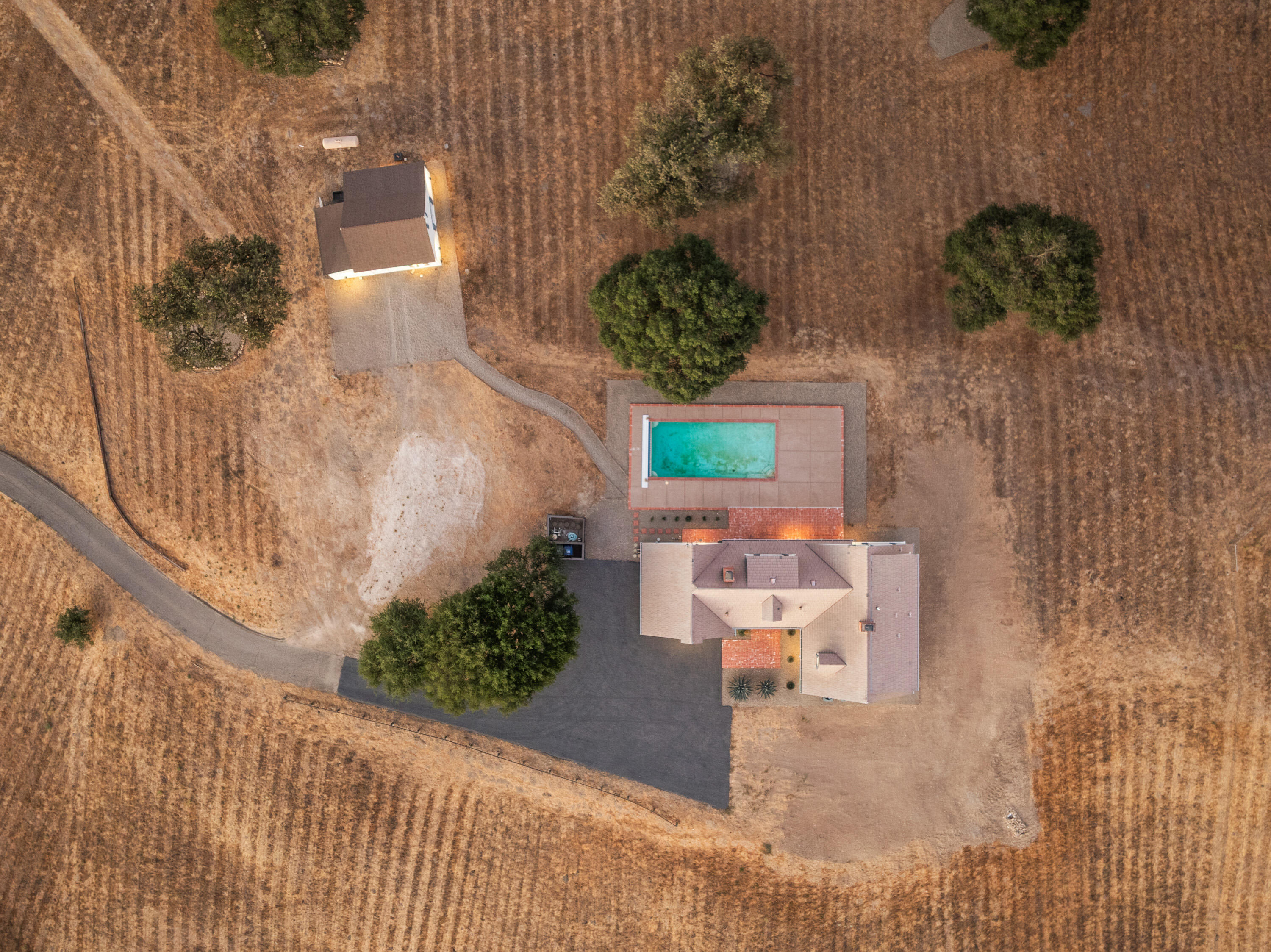 Santa Ynez, California 93460, United States, 3 Bedrooms Bedrooms, ,4 BathroomsBathrooms,Residential,Active,198681