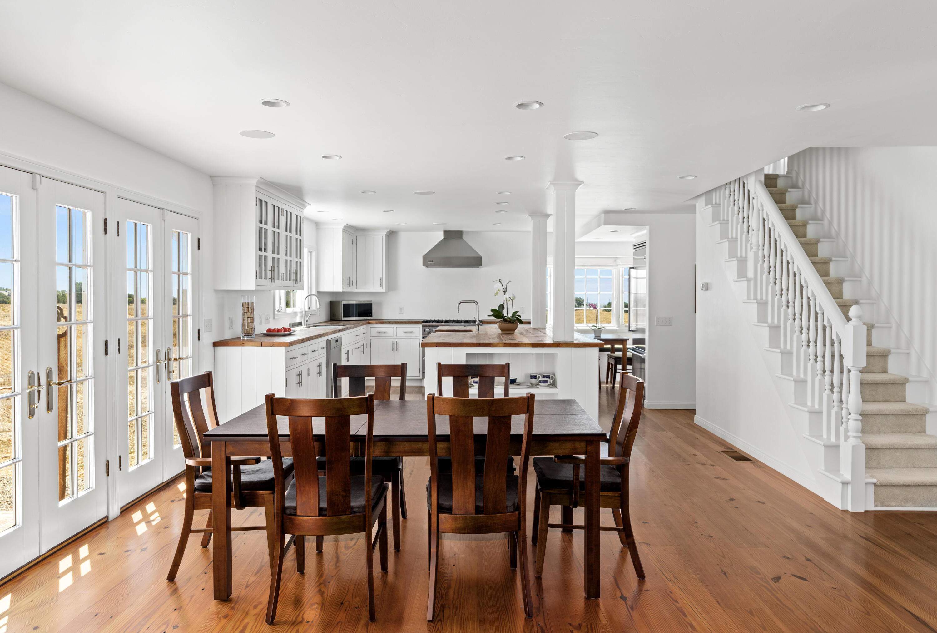 Santa Ynez, California 93460, United States, 3 Bedrooms Bedrooms, ,4 BathroomsBathrooms,Residential,Active,198681