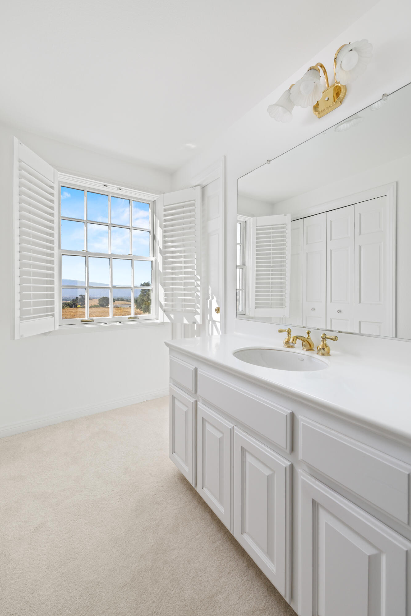 Santa Ynez, California 93460, United States, 3 Bedrooms Bedrooms, ,4 BathroomsBathrooms,Residential,Active,198681