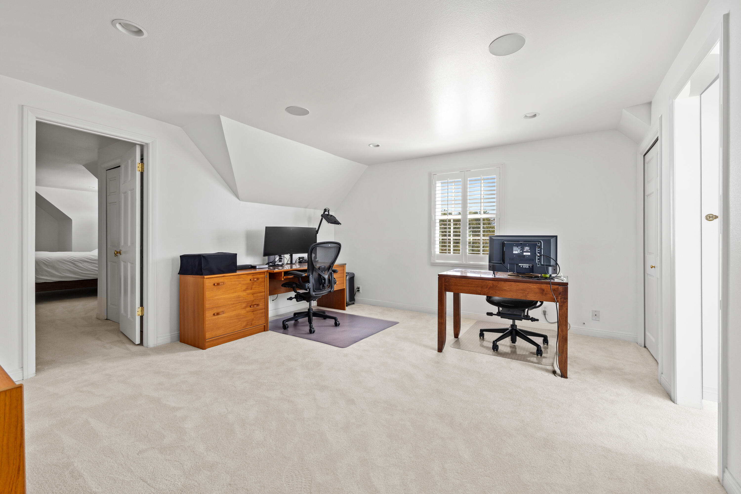 Santa Ynez, California 93460, United States, 3 Bedrooms Bedrooms, ,4 BathroomsBathrooms,Residential,Active,198681