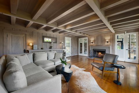 Photo of 1811 Prospect Avenue, SANTA BARBARA, CA 93103 (MLS # 26-1127)