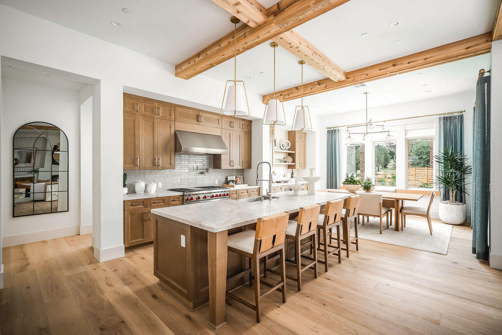 Santa Barbara, California 93013, United States, 3 Bedrooms Bedrooms, ,4 BathroomsBathrooms,Residential,Active,155629