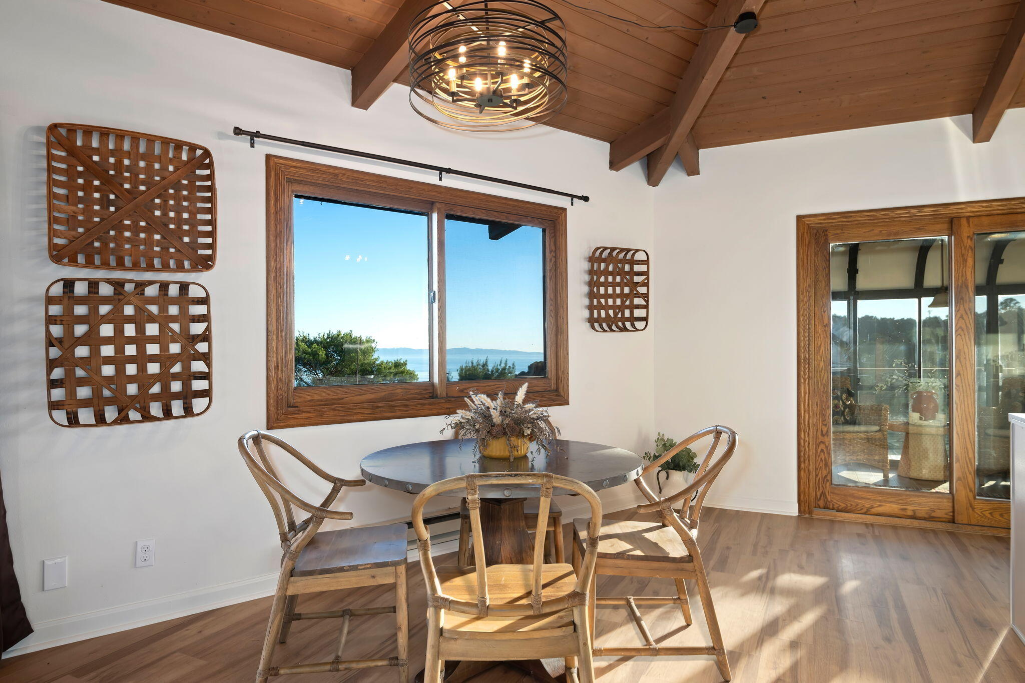 Santa Barbara, California 93105, United States, 2 Bedrooms Bedrooms, ,2 BathroomsBathrooms,Residential,Active,255200