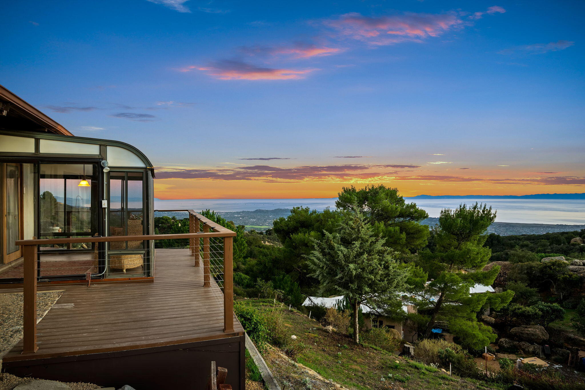 Santa Barbara, California 93105, United States, 2 Bedrooms Bedrooms, ,2 BathroomsBathrooms,Residential,Active,255200