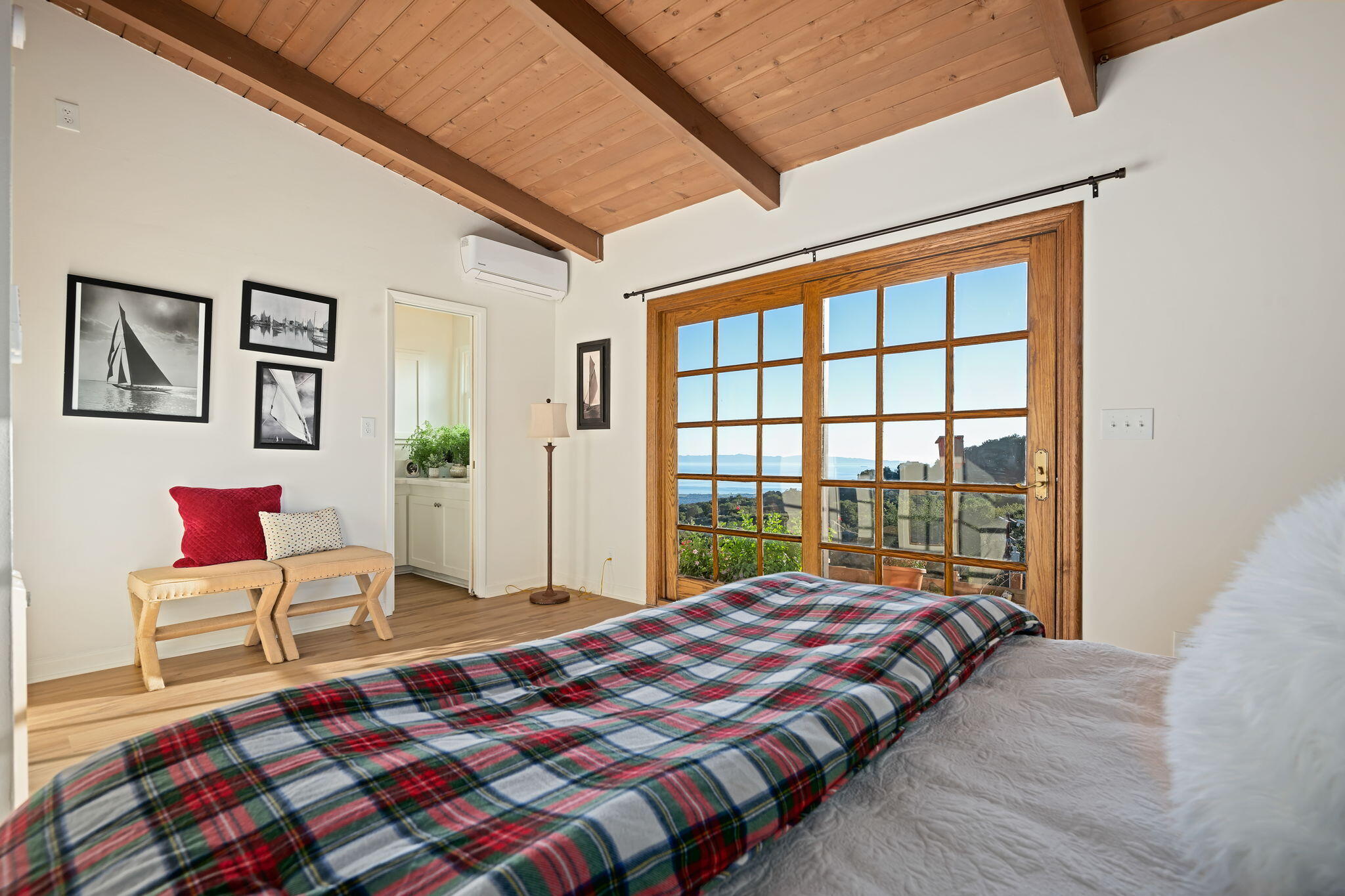 Santa Barbara, California 93105, United States, 2 Bedrooms Bedrooms, ,2 BathroomsBathrooms,Residential,Active,255200