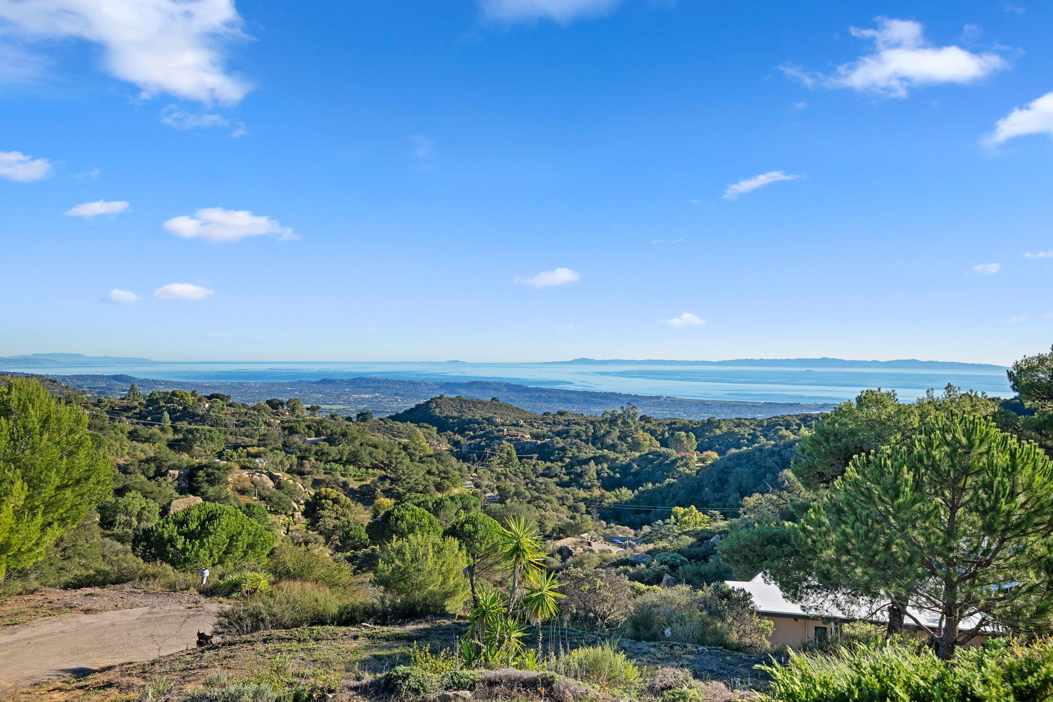 Santa Barbara, California 93105, United States, 2 Bedrooms Bedrooms, ,2 BathroomsBathrooms,Residential,Active,255200