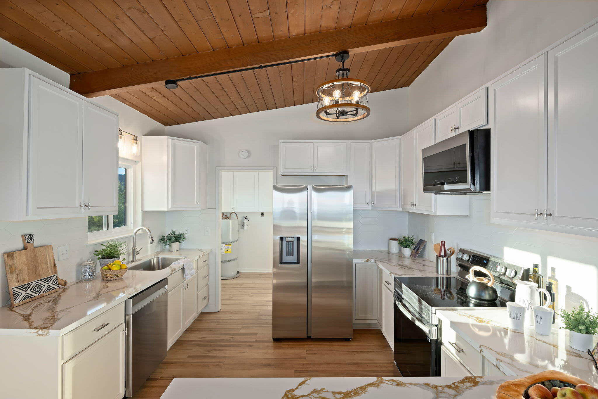 Santa Barbara, California 93105, United States, 2 Bedrooms Bedrooms, ,2 BathroomsBathrooms,Residential,Active,255200