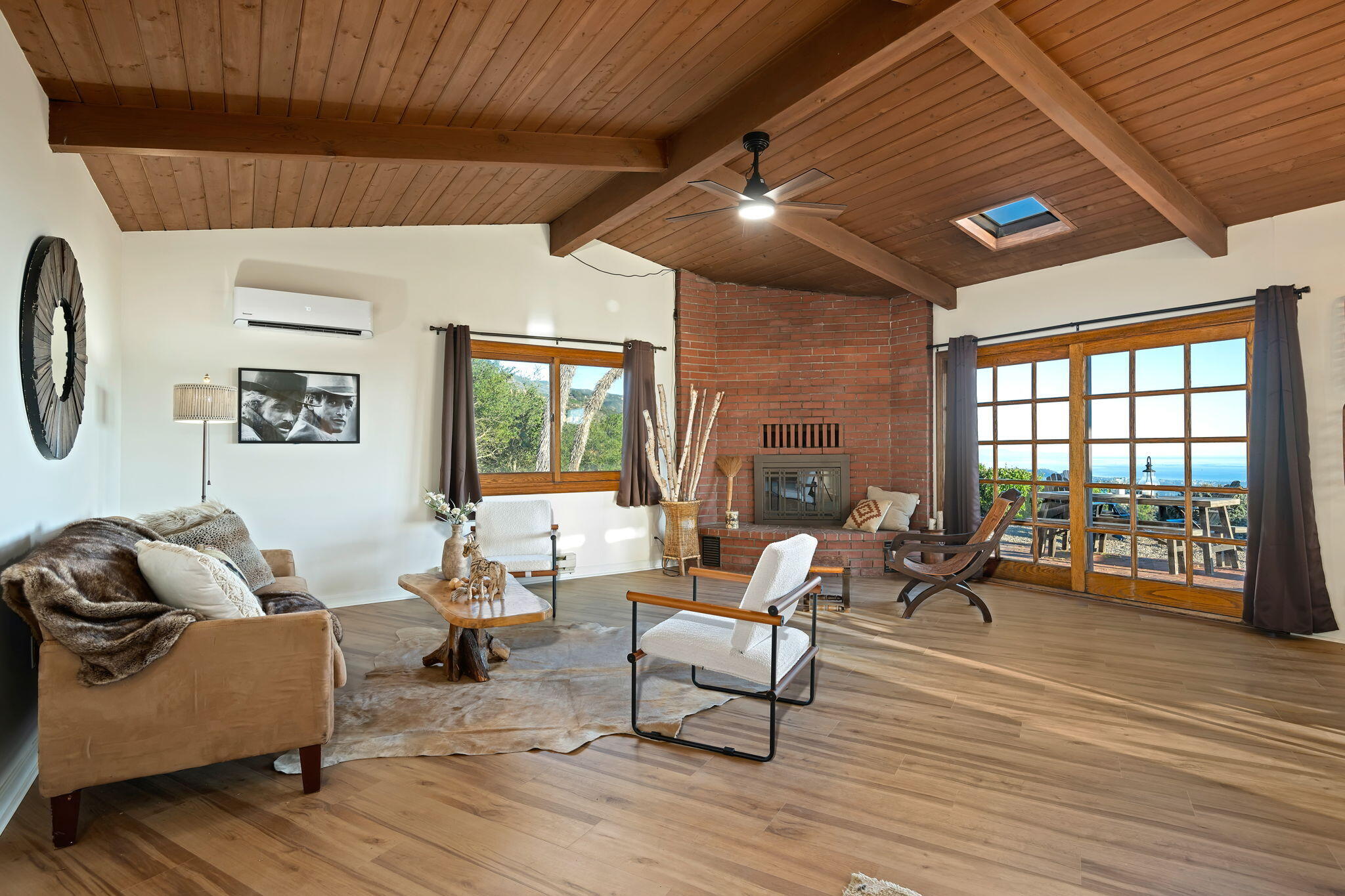 Santa Barbara, California 93105, United States, 2 Bedrooms Bedrooms, ,2 BathroomsBathrooms,Residential,Active,255200