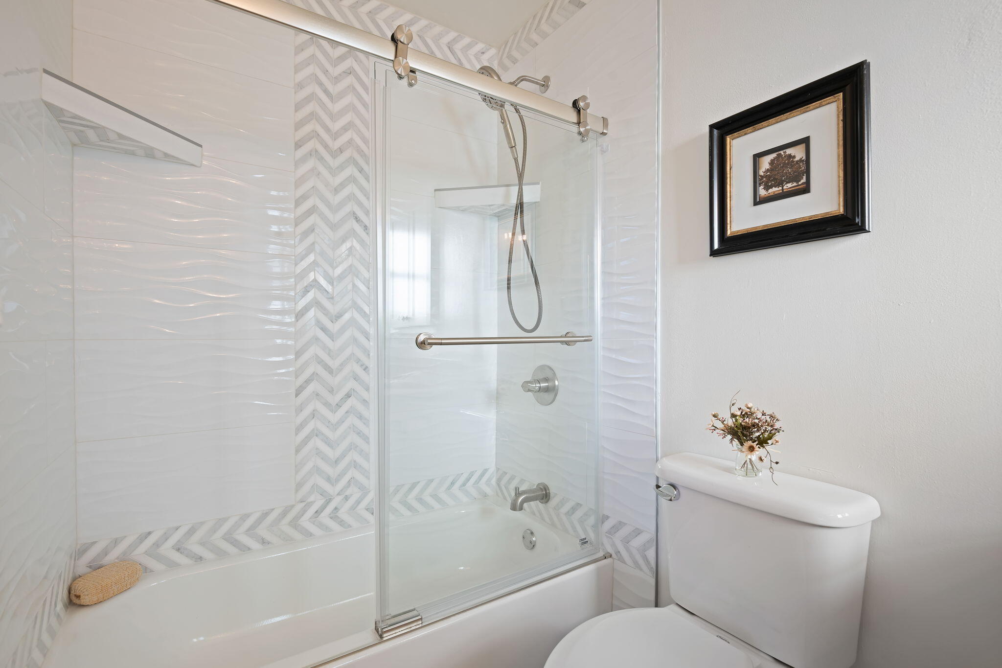 Santa Barbara, California 93105, United States, 2 Bedrooms Bedrooms, ,2 BathroomsBathrooms,Residential,Active,255200