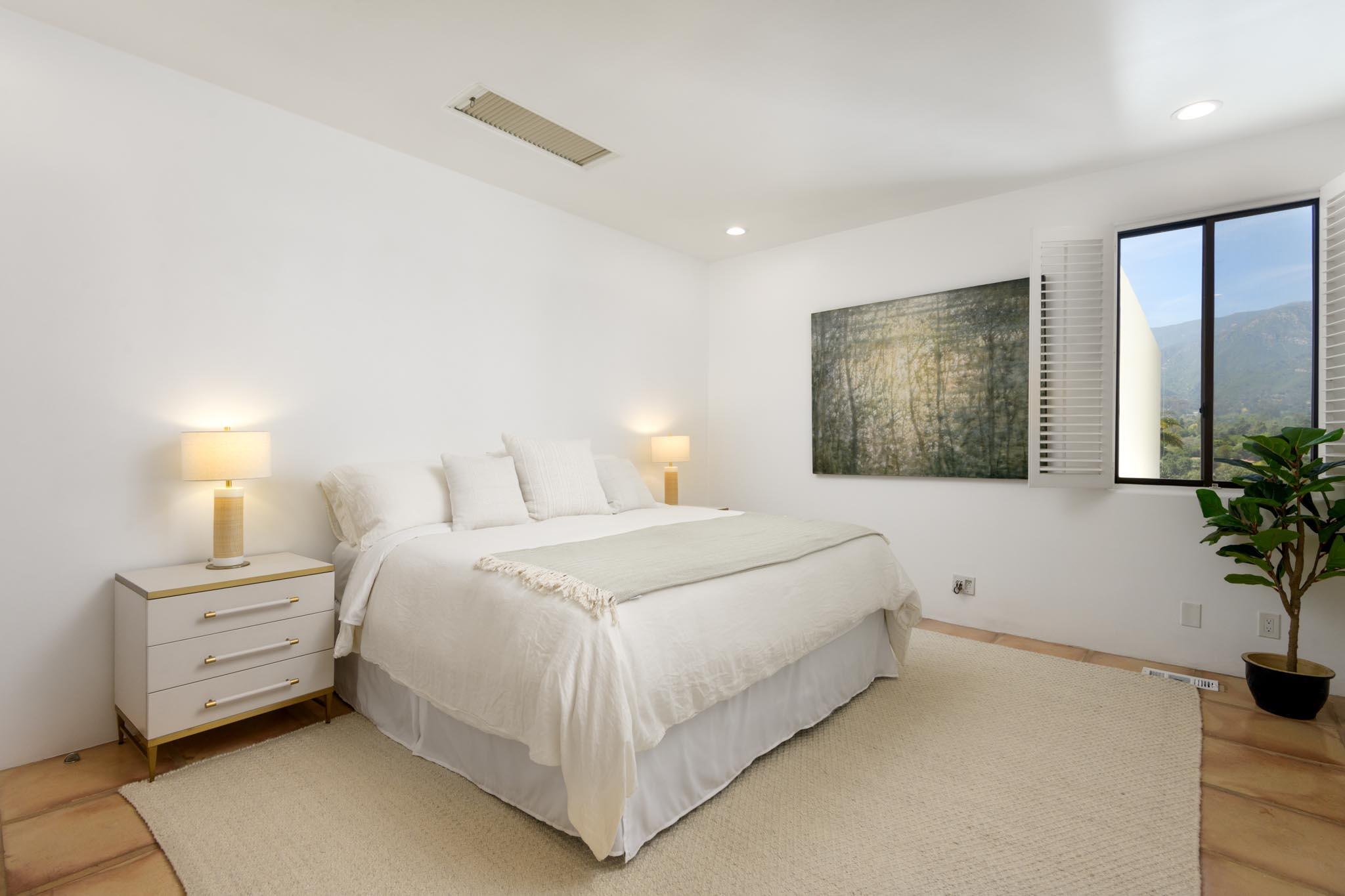 Santa Barbara, California 93108, United States, 4 Bedrooms Bedrooms, ,6 BathroomsBathrooms,Residential,Active,139373