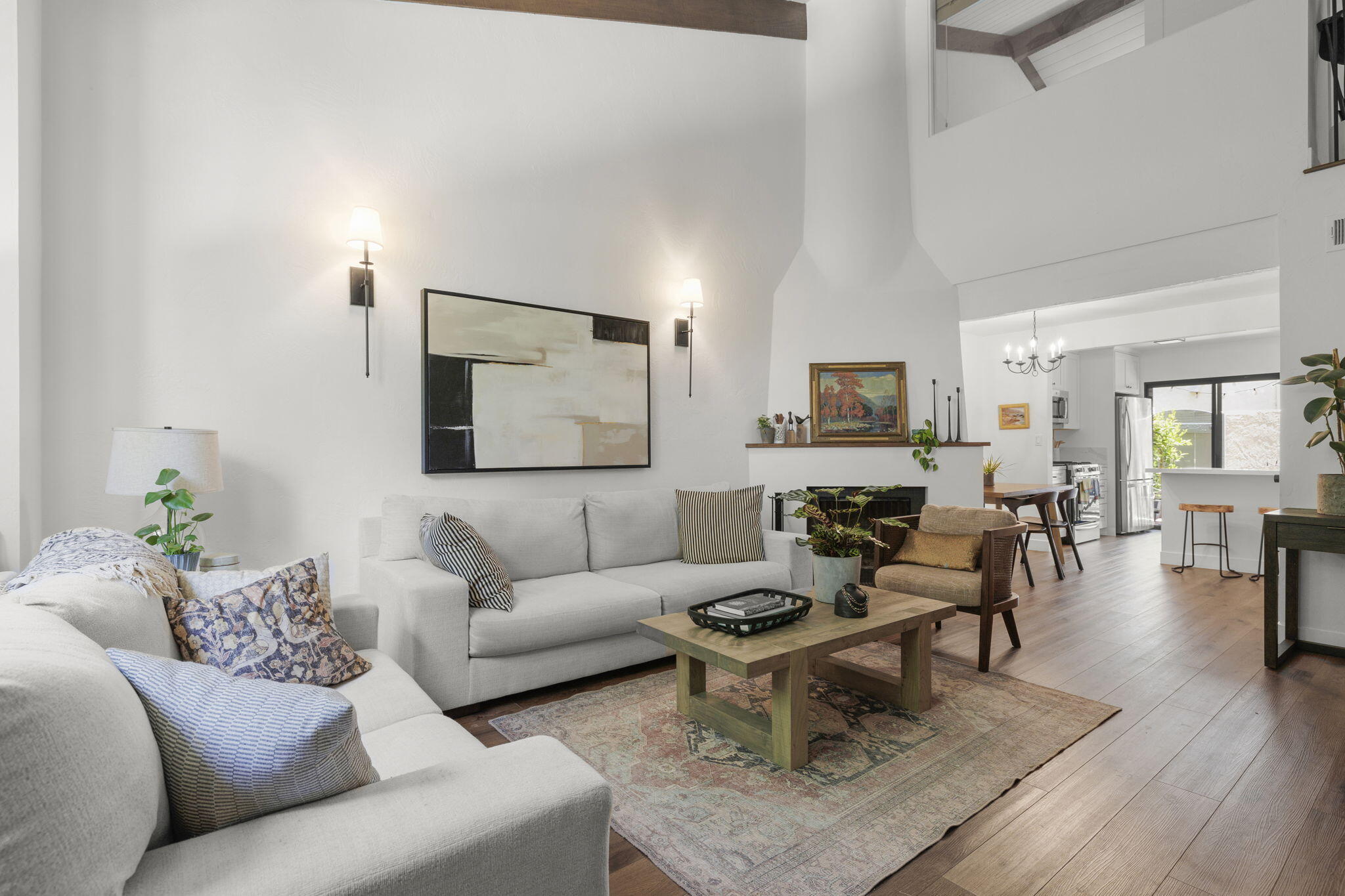 1932 N Jameson Lane B