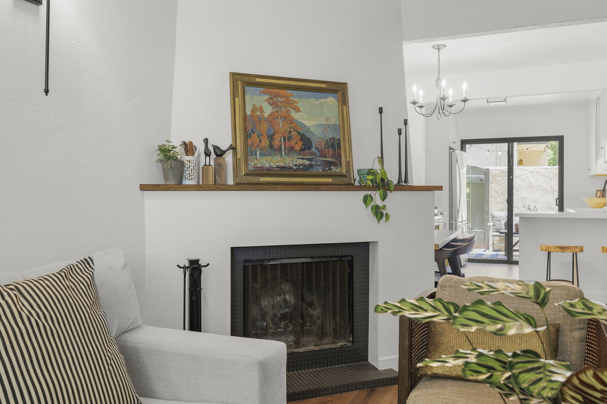 1932 N Jameson Lane B