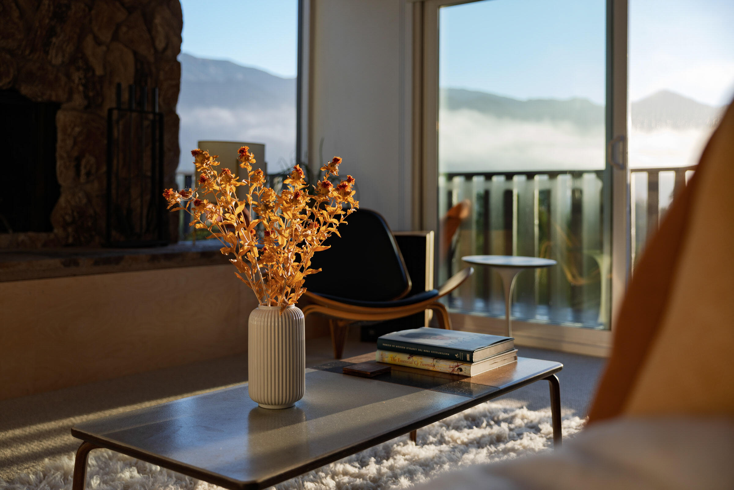 Santa Barbara, California 93103, United States, 3 Bedrooms Bedrooms, ,3 BathroomsBathrooms,Residential,Active,196079