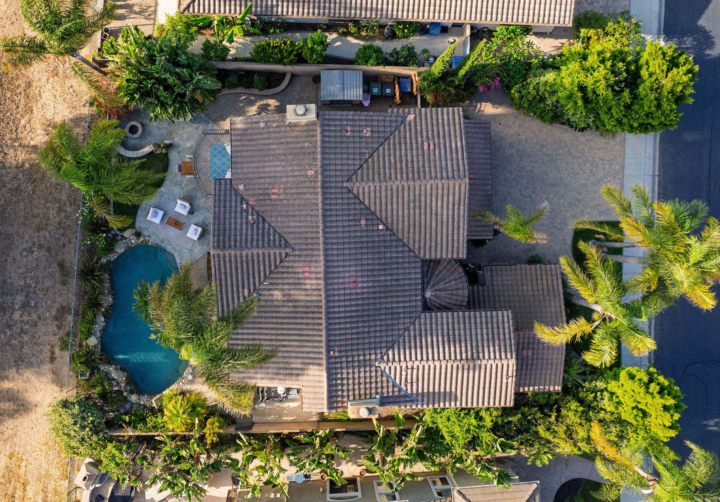 Camarillo, California 93010, United States, 5 Bedrooms Bedrooms, ,5 BathroomsBathrooms,Residential,Active,178630