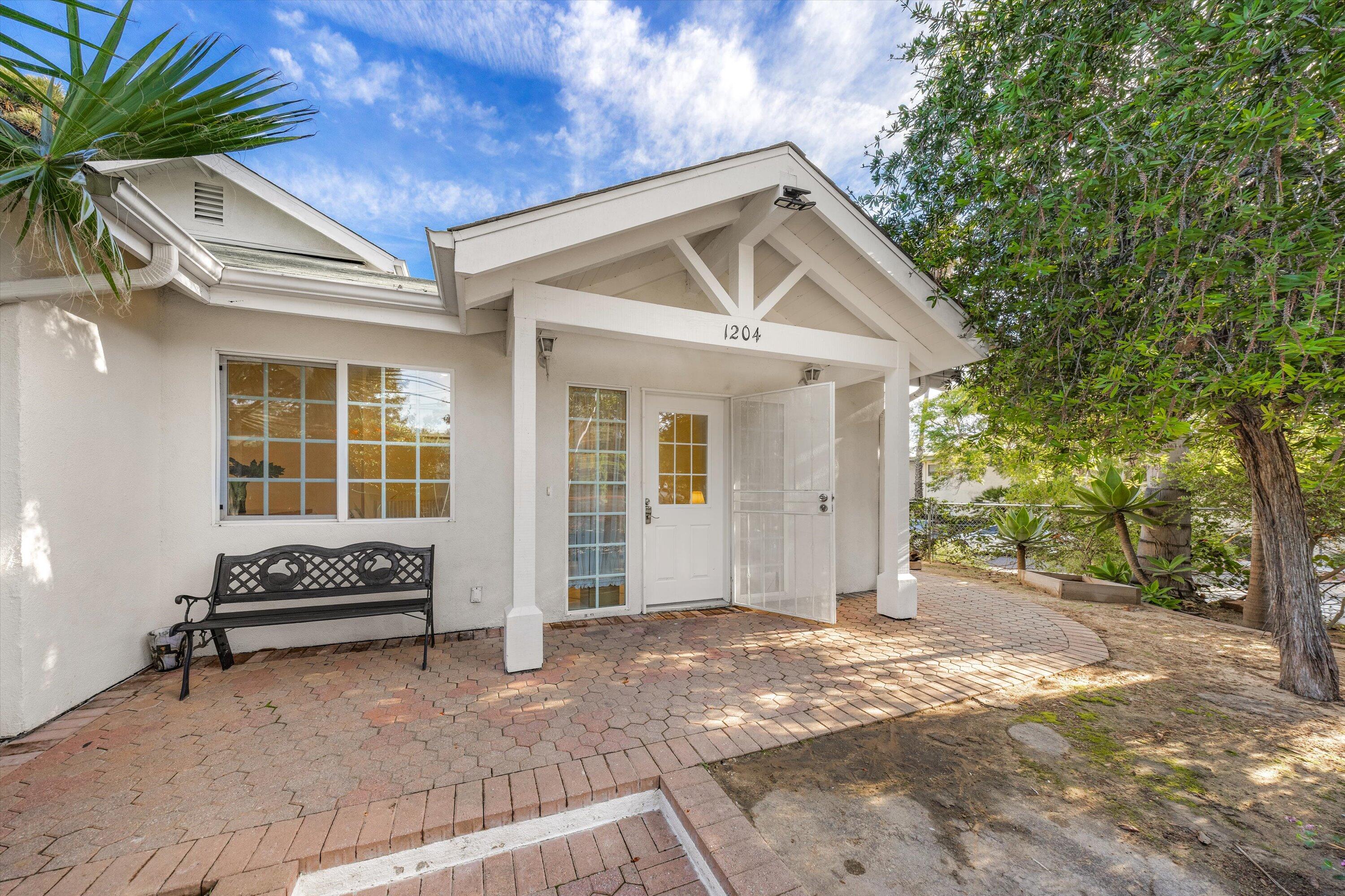 1204 San Andres Street