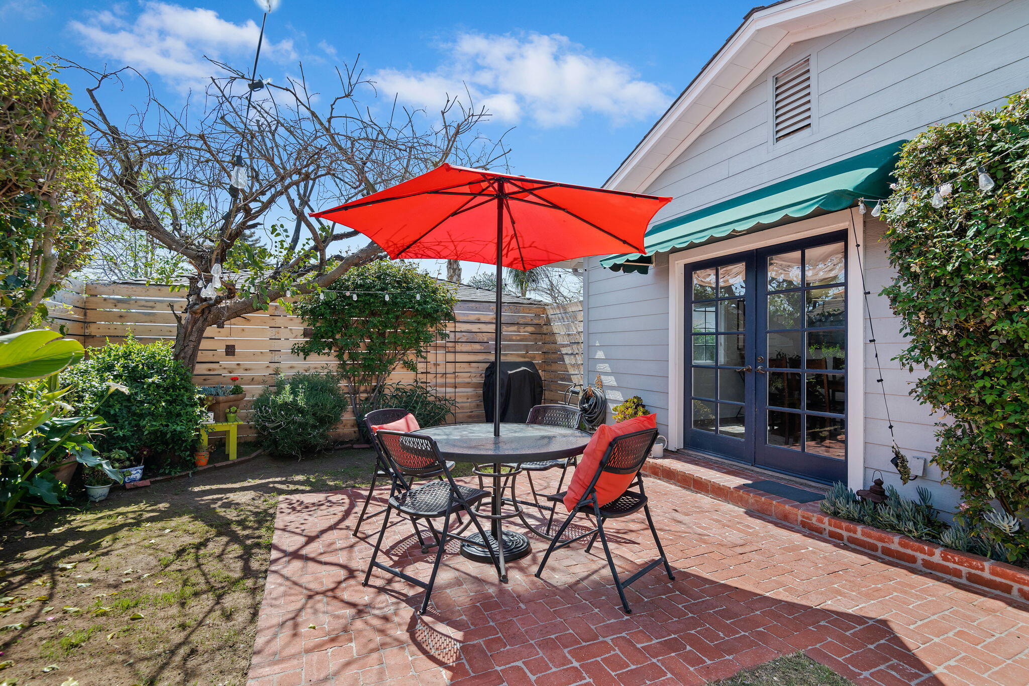 Santa Barbara, California 93105, United States, 3 Bedrooms Bedrooms, ,2 BathroomsBathrooms,Residential,Active,119344