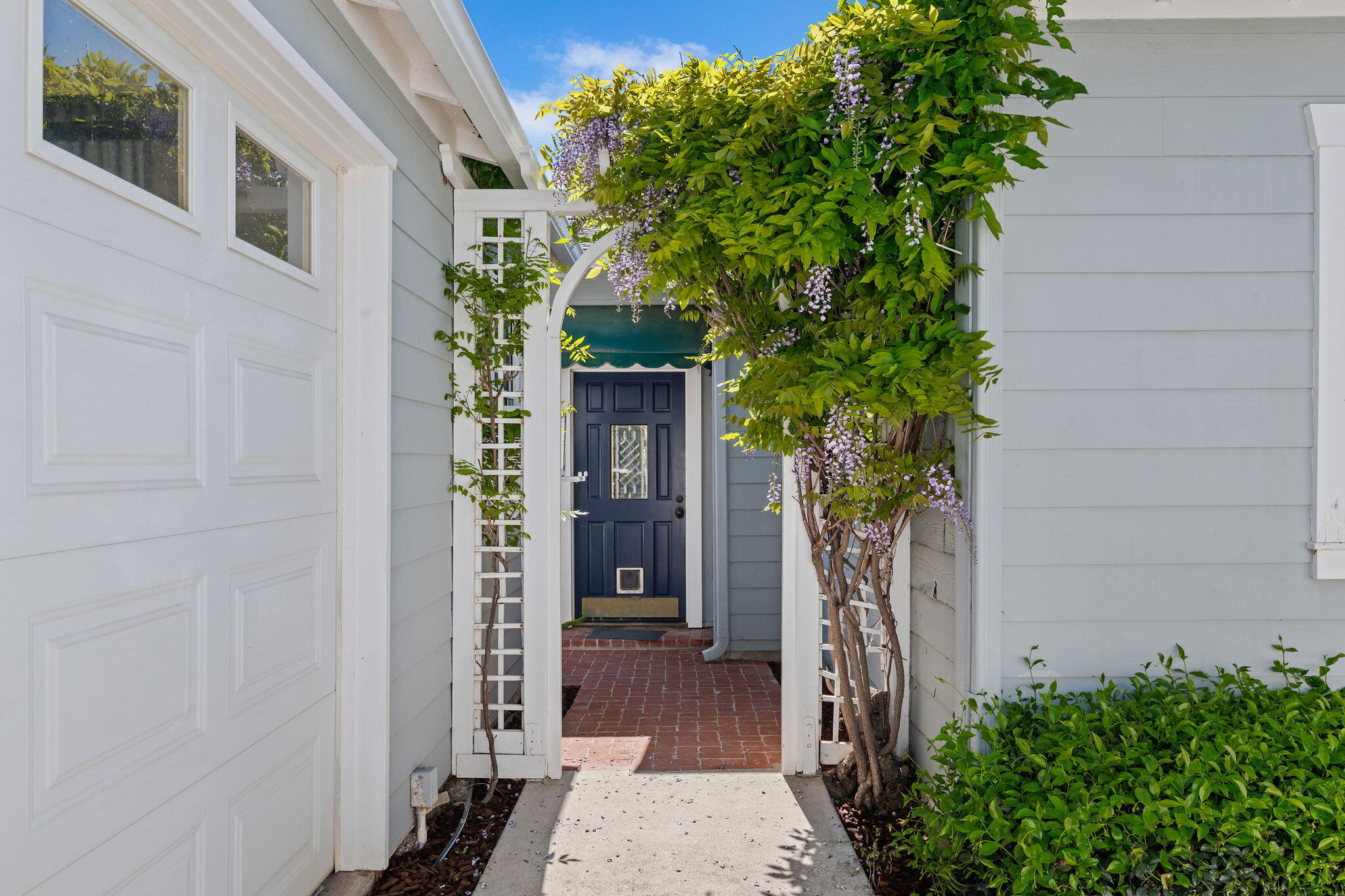 Santa Barbara, California 93105, United States, 3 Bedrooms Bedrooms, ,2 BathroomsBathrooms,Residential,Active,119344