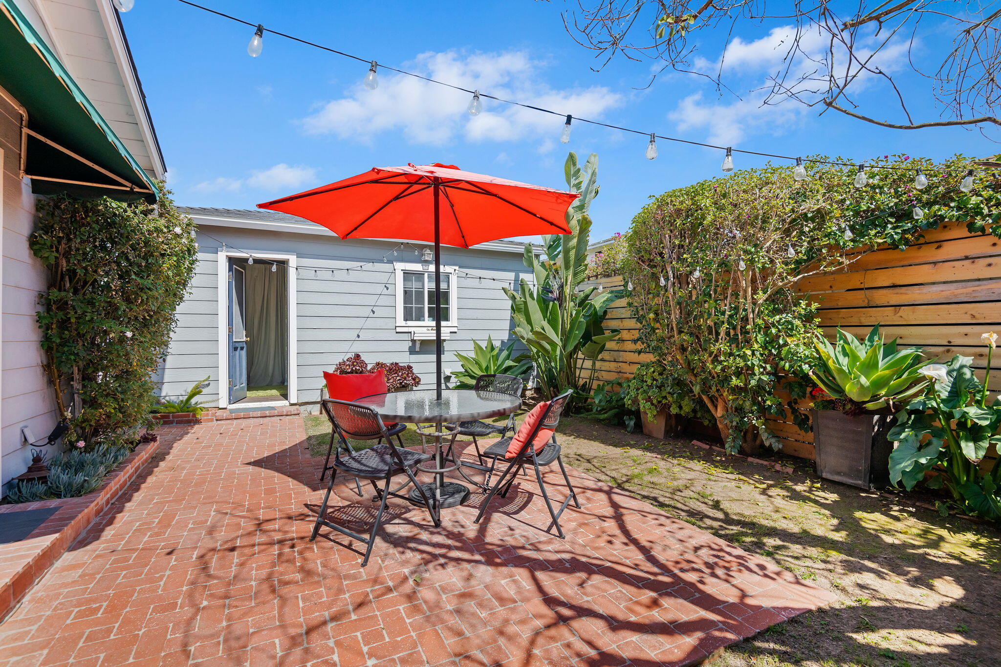 Santa Barbara, California 93105, United States, 3 Bedrooms Bedrooms, ,2 BathroomsBathrooms,Residential,Active,119344