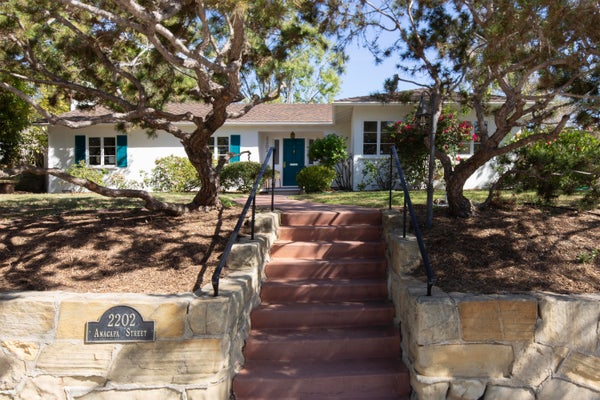 2202 ANACAPA ST, SANTA BARBARA, CA 93105 - Image b740a9303d4f49352e93f7d7dfecded2/4229400799