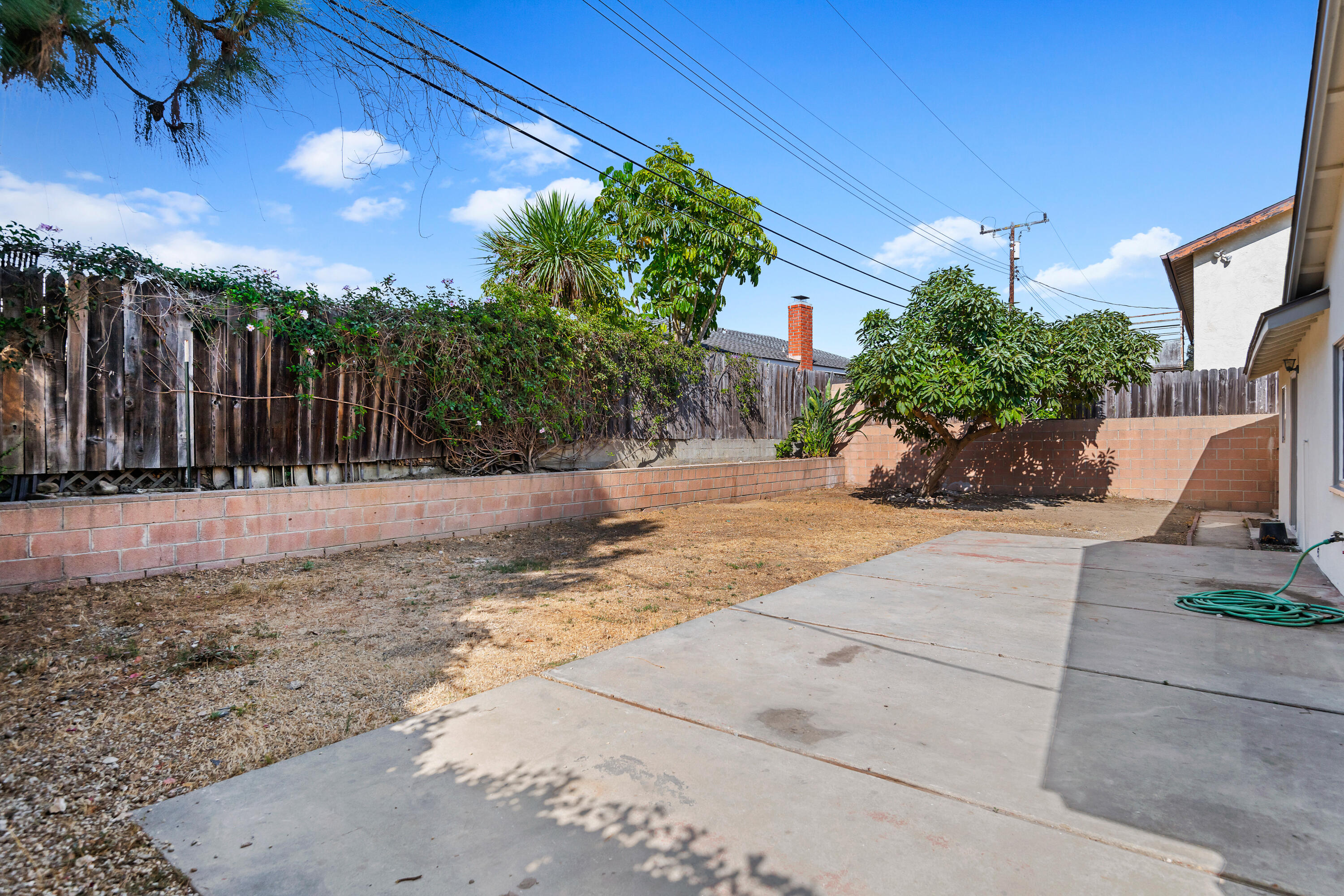 Ventura, California 93003, United States, 3 Bedrooms Bedrooms, ,2 BathroomsBathrooms,Residential,Active,213032