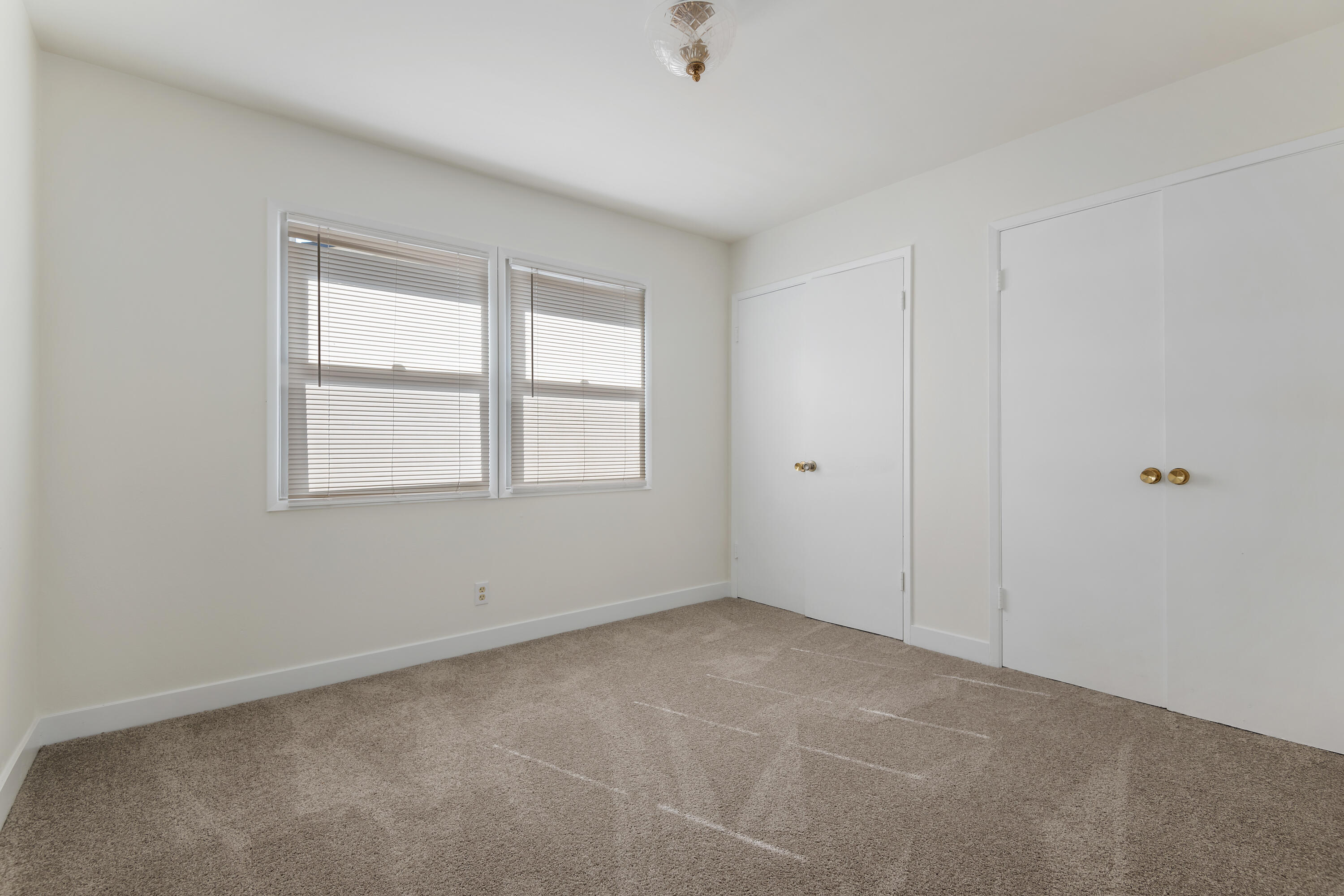 Ventura, California 93003, United States, 3 Bedrooms Bedrooms, ,2 BathroomsBathrooms,Residential,Active,213032