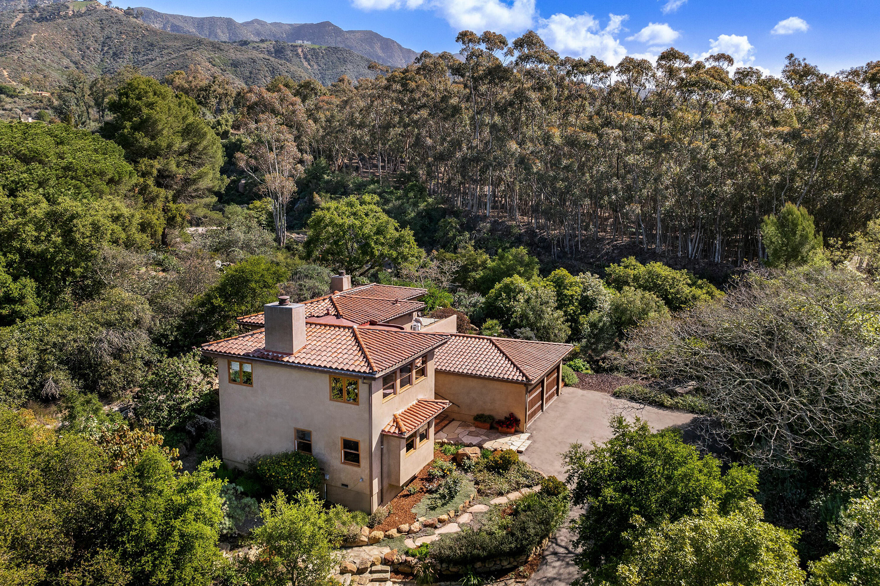 Santa Barbara, California 93108, United States, 3 Bedrooms Bedrooms, ,3 BathroomsBathrooms,Residential,Active,103665