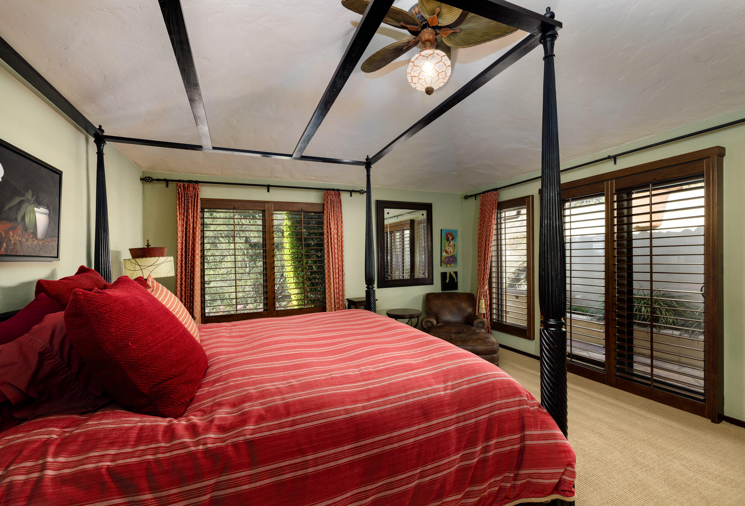 Montecito, California 93108, United States, 5 Bedrooms Bedrooms, ,6 BathroomsBathrooms,Residential,Active,104411