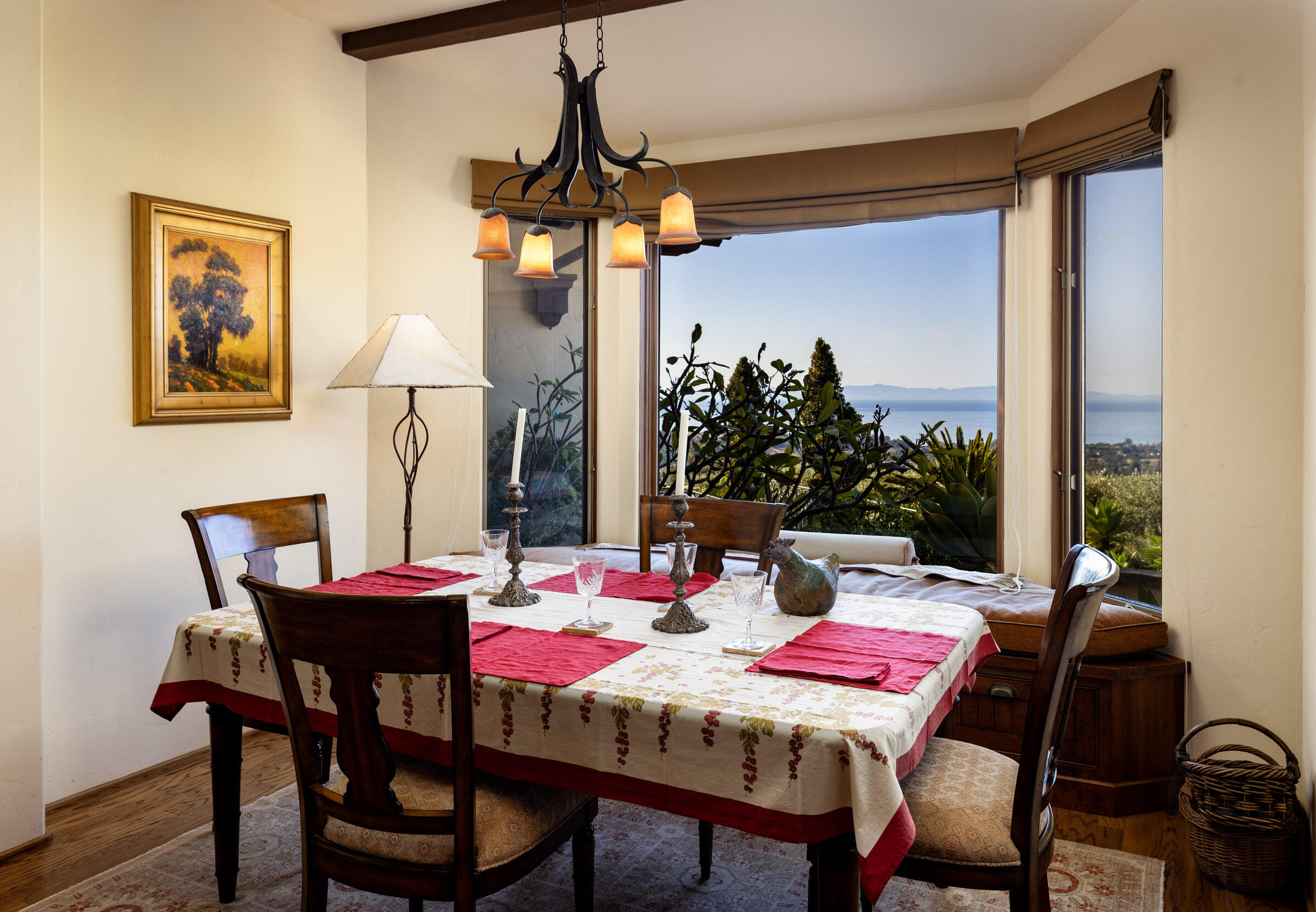 Montecito, California 93108, United States, 5 Bedrooms Bedrooms, ,6 BathroomsBathrooms,Residential,Active,104411