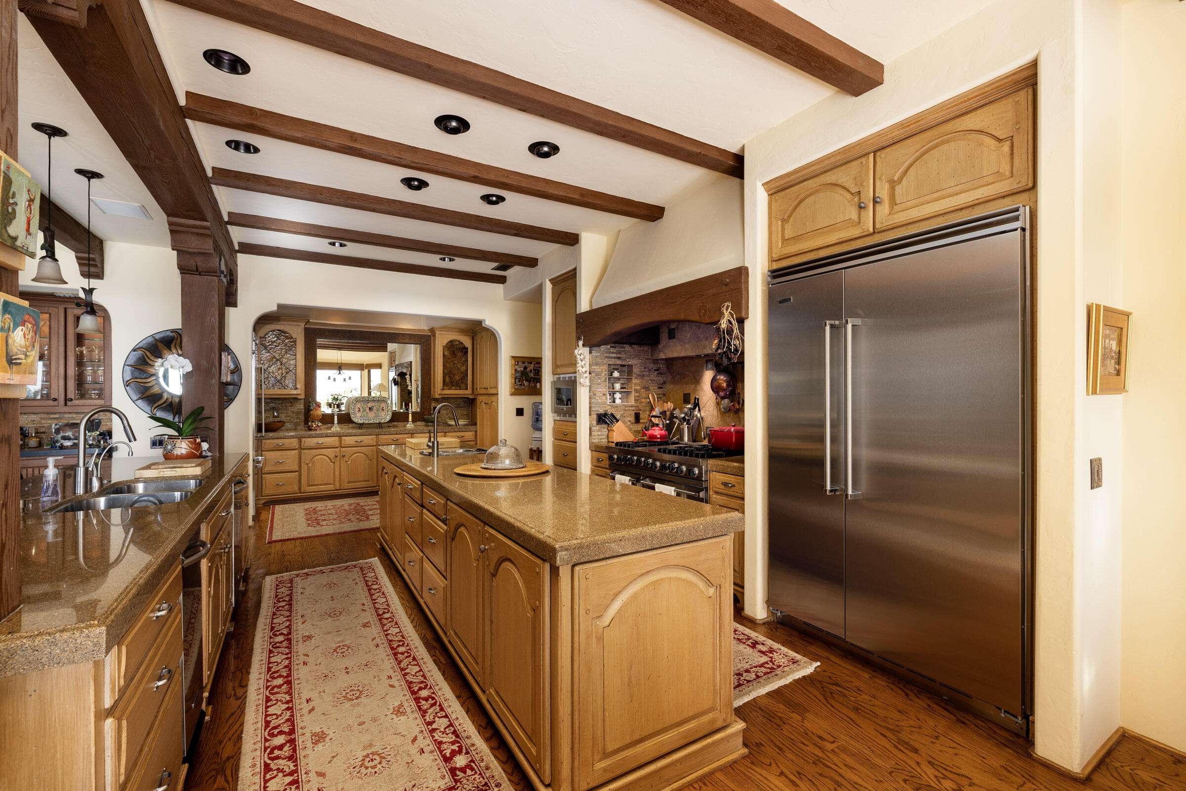 Montecito, California 93108, United States, 5 Bedrooms Bedrooms, ,6 BathroomsBathrooms,Residential,Active,104411