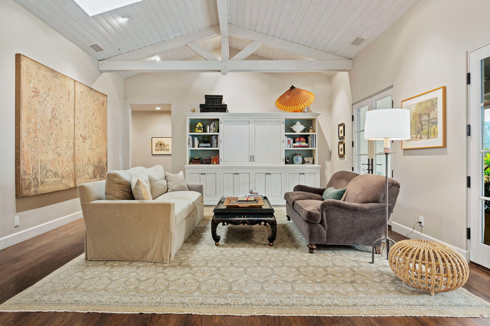 Santa Barbara, California 93105, United States, 3 Bedrooms Bedrooms, ,3 BathroomsBathrooms,Residential,Pending,2175