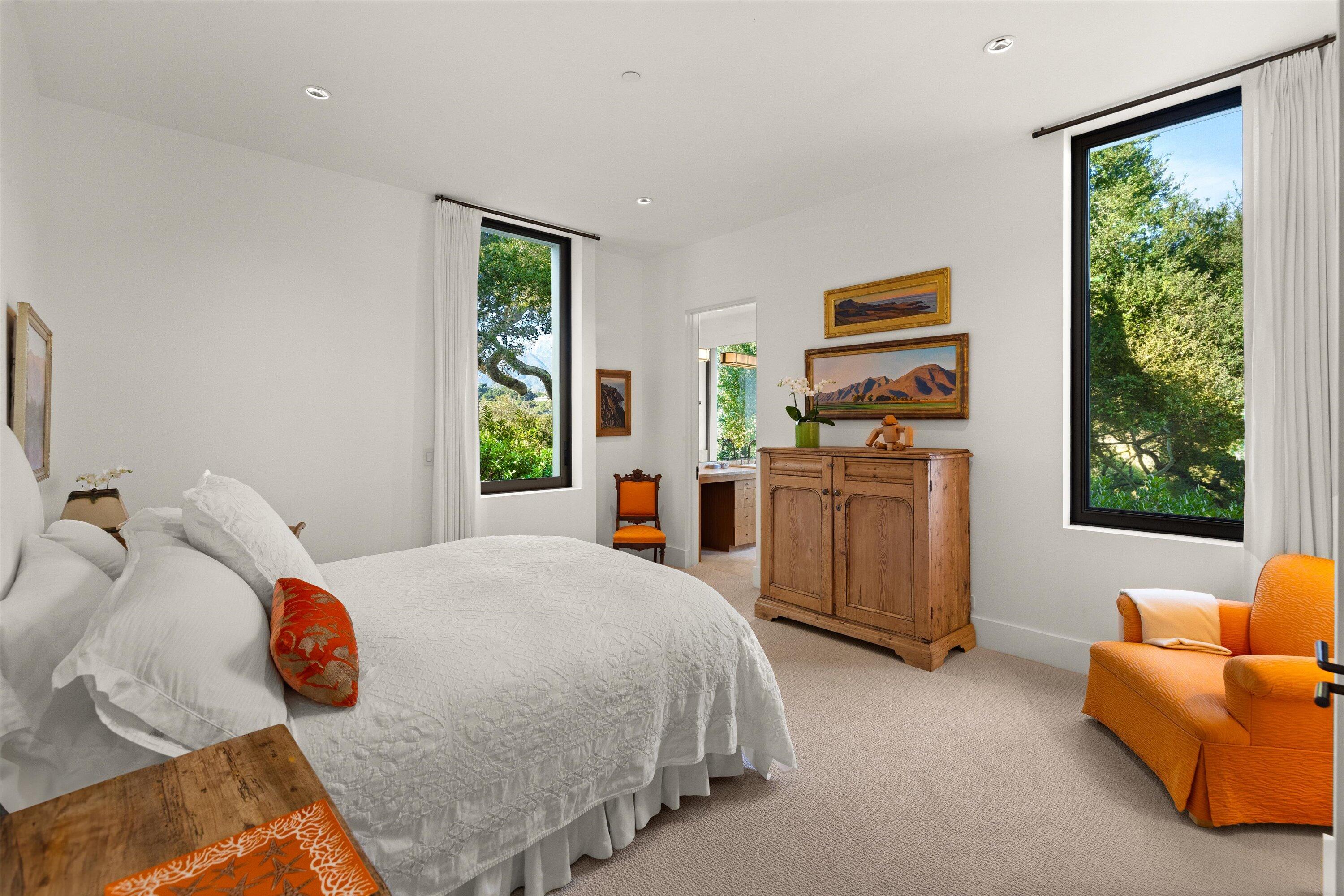 Montecito, California 93108, United States, 5 Bedrooms Bedrooms, ,6 BathroomsBathrooms,Residential,Active,22573