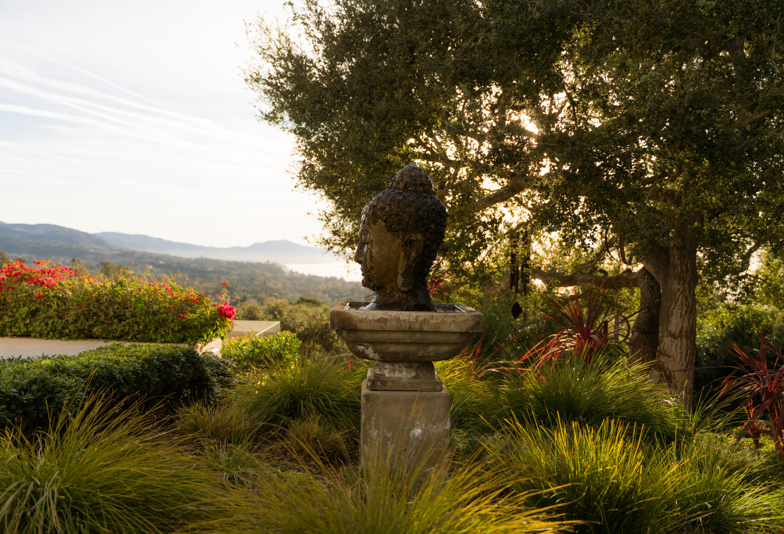 Montecito, California 93108, United States, 5 Bedrooms Bedrooms, ,6 BathroomsBathrooms,Residential,Active,22573