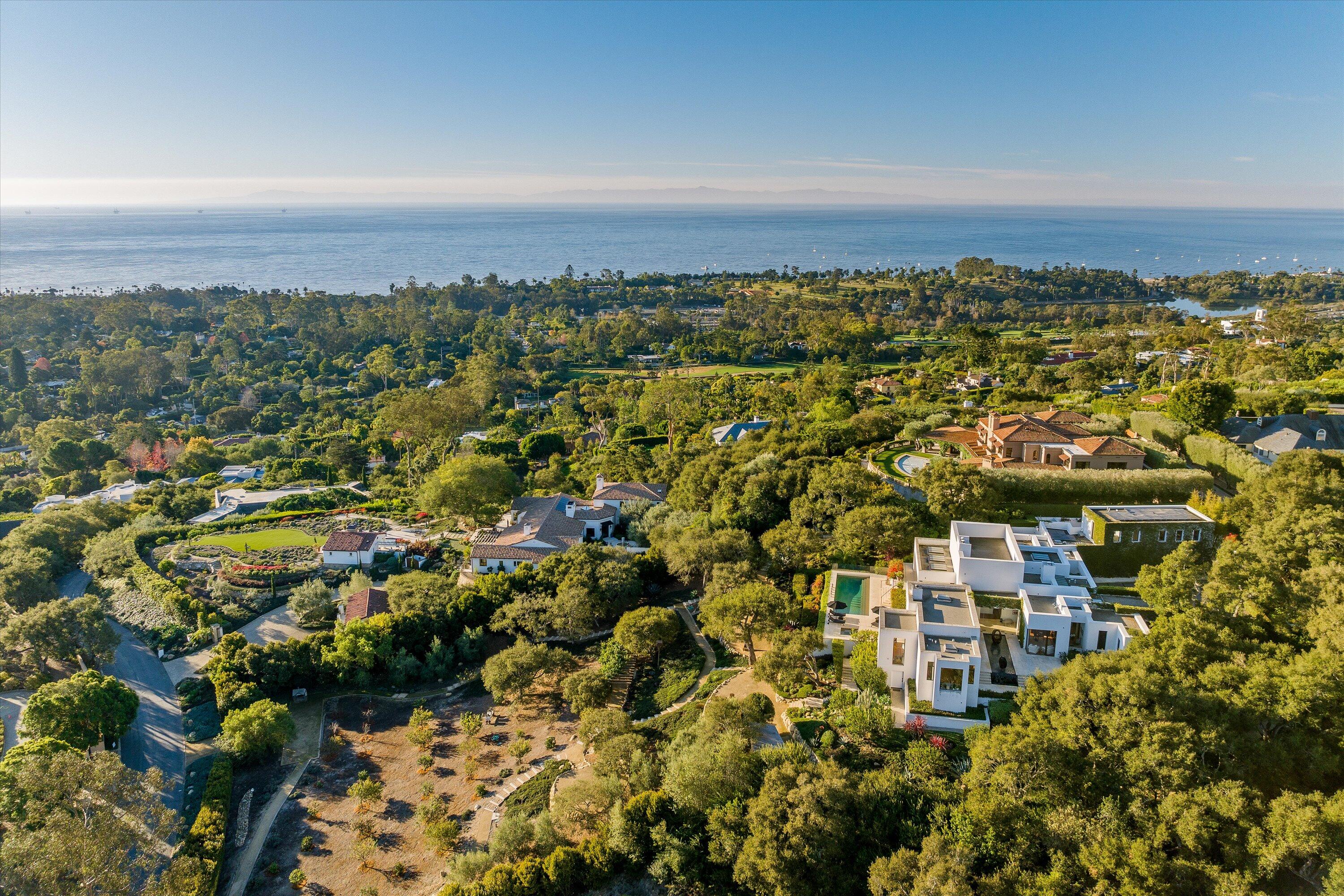 Montecito, California 93108, United States, 5 Bedrooms Bedrooms, ,6 BathroomsBathrooms,Residential,Active,22573