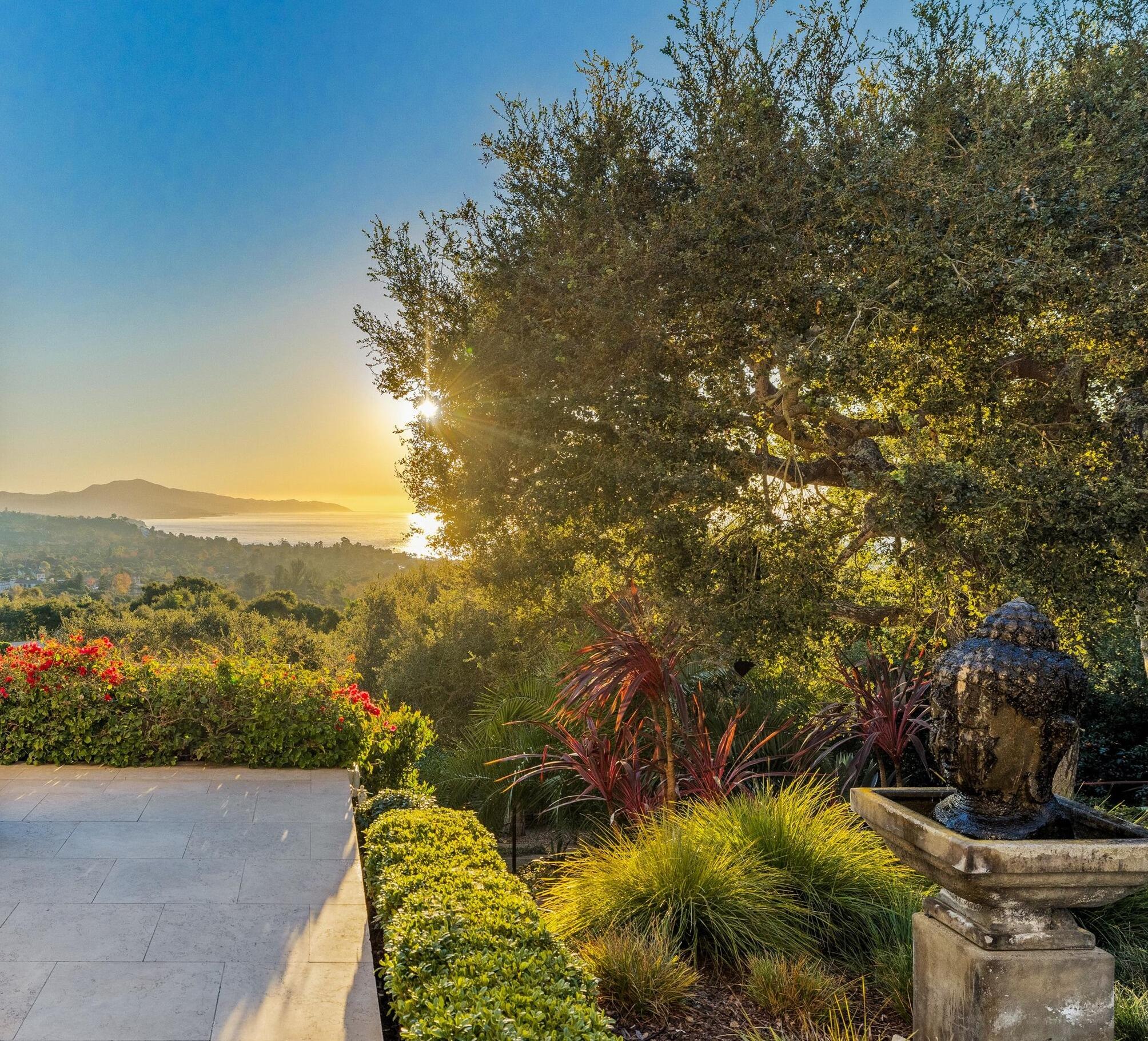 Montecito, California 93108, United States, 5 Bedrooms Bedrooms, ,6 BathroomsBathrooms,Residential,Active,22573