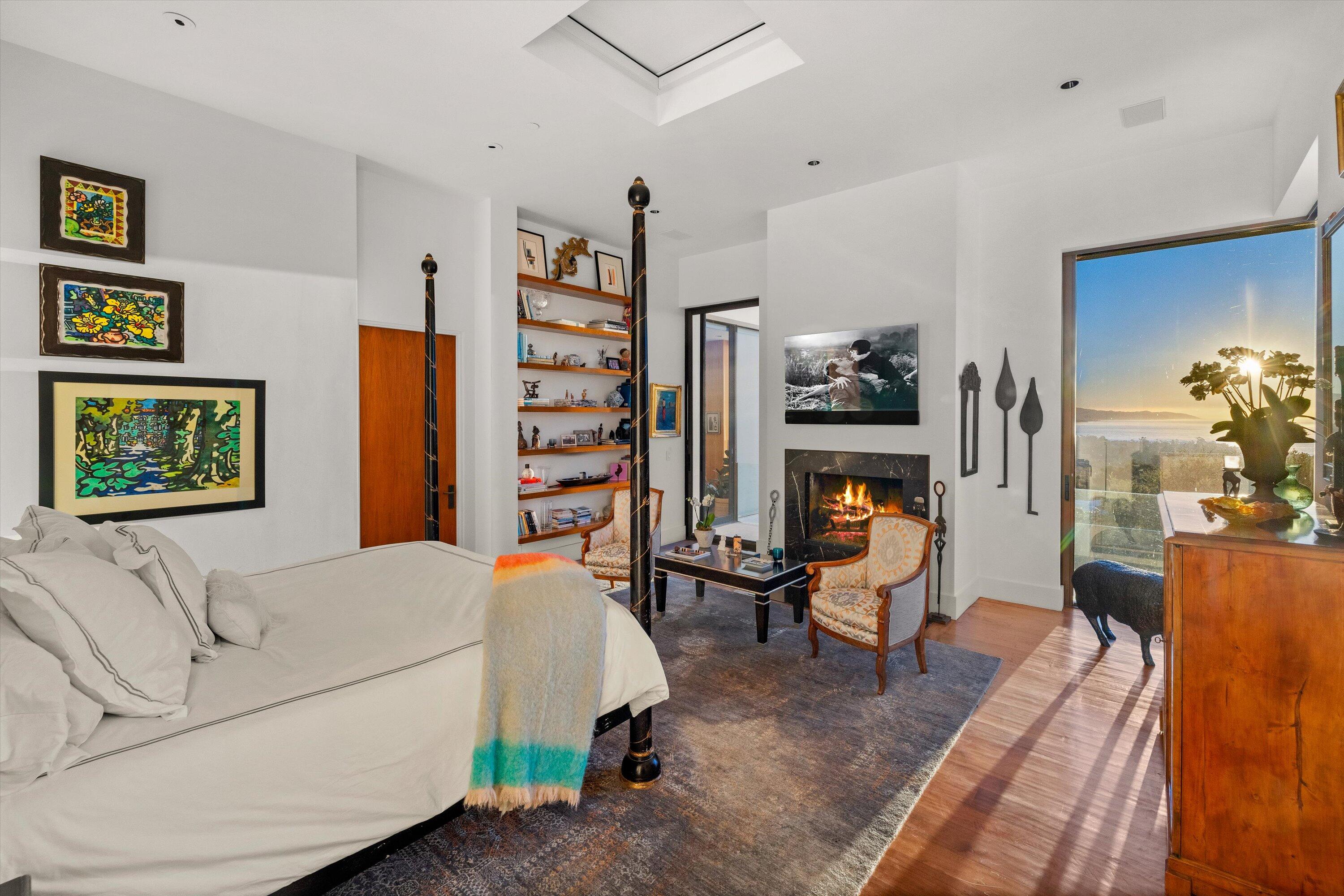 Montecito, California 93108, United States, 5 Bedrooms Bedrooms, ,6 BathroomsBathrooms,Residential,Active,22573