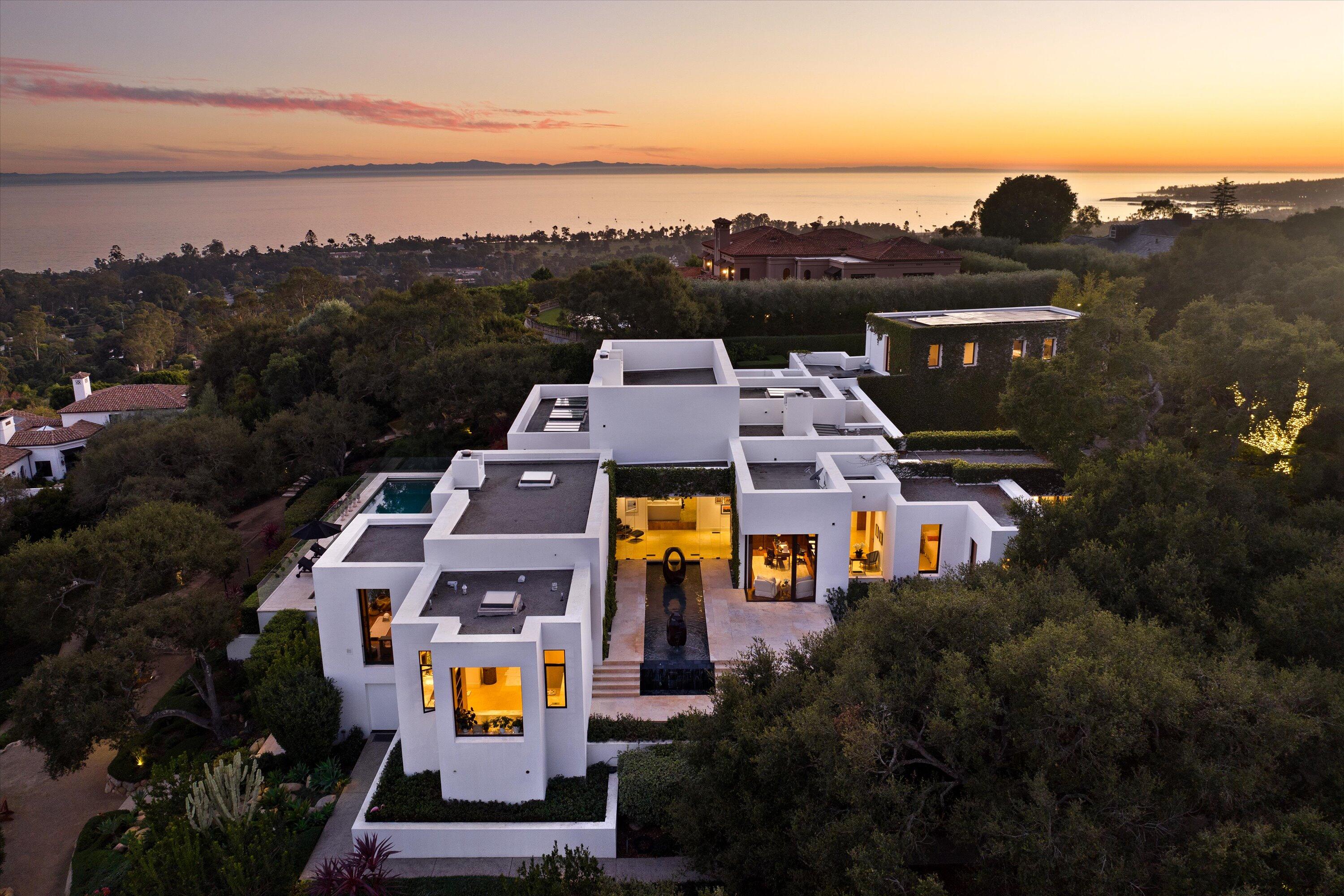 Montecito, California 93108, United States, 5 Bedrooms Bedrooms, ,6 BathroomsBathrooms,Residential,Active,22573
