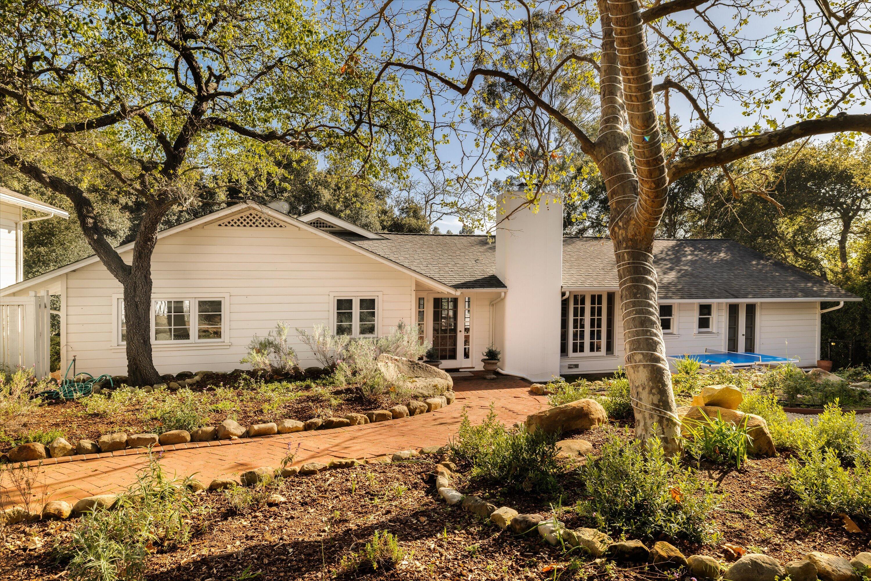 2915 Hidden Valley Lane