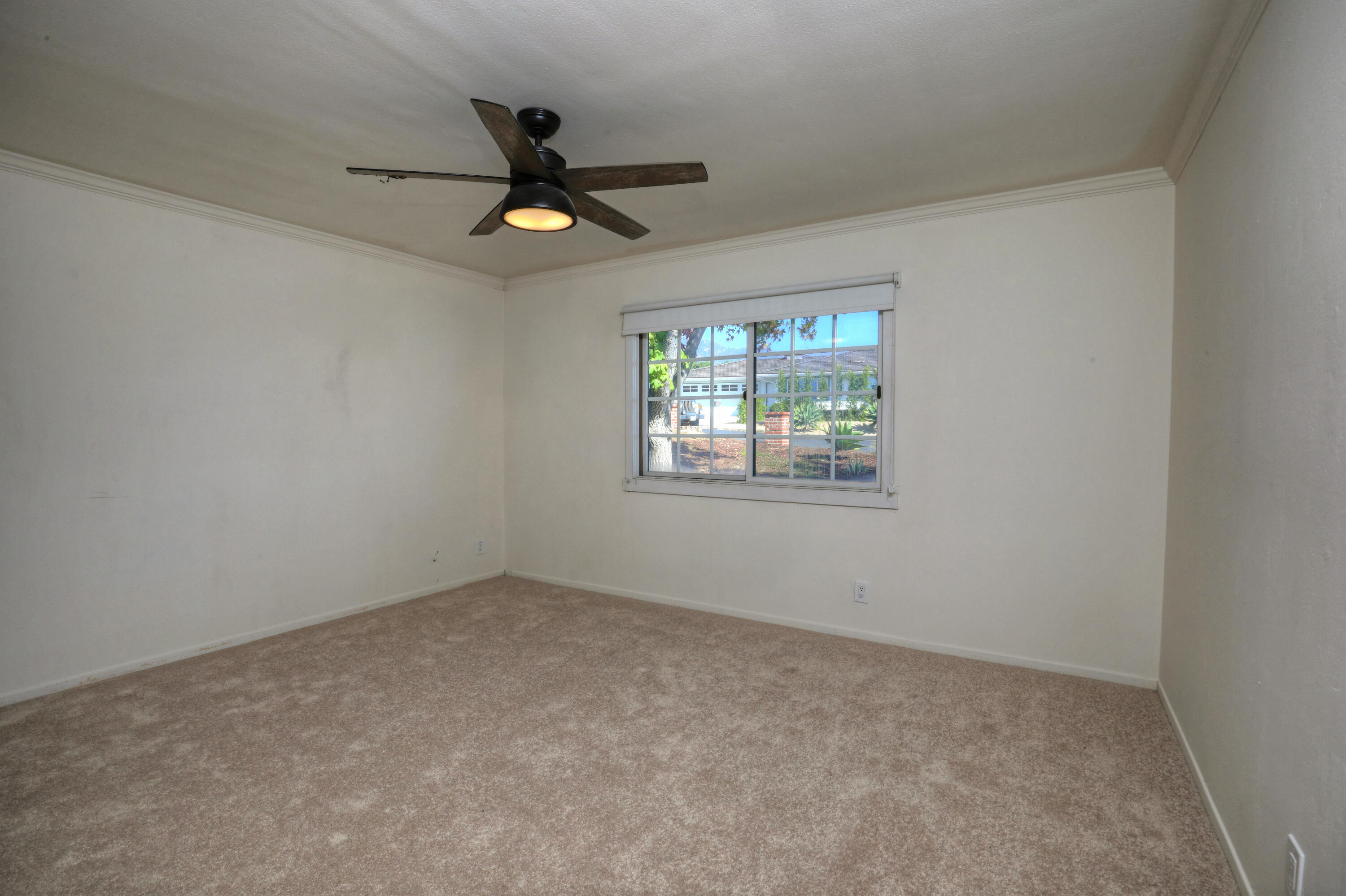 Santa Barbara, California 93111, United States, 4 Bedrooms Bedrooms, ,3 BathroomsBathrooms,Residential,Pending,237516