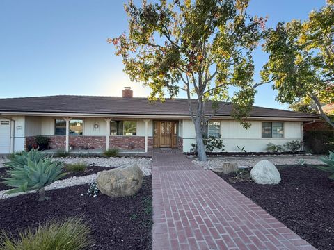 Photo of 1361 Camino Meleno, SANTA BARBARA, CA 93111 (MLS # 25-4015)