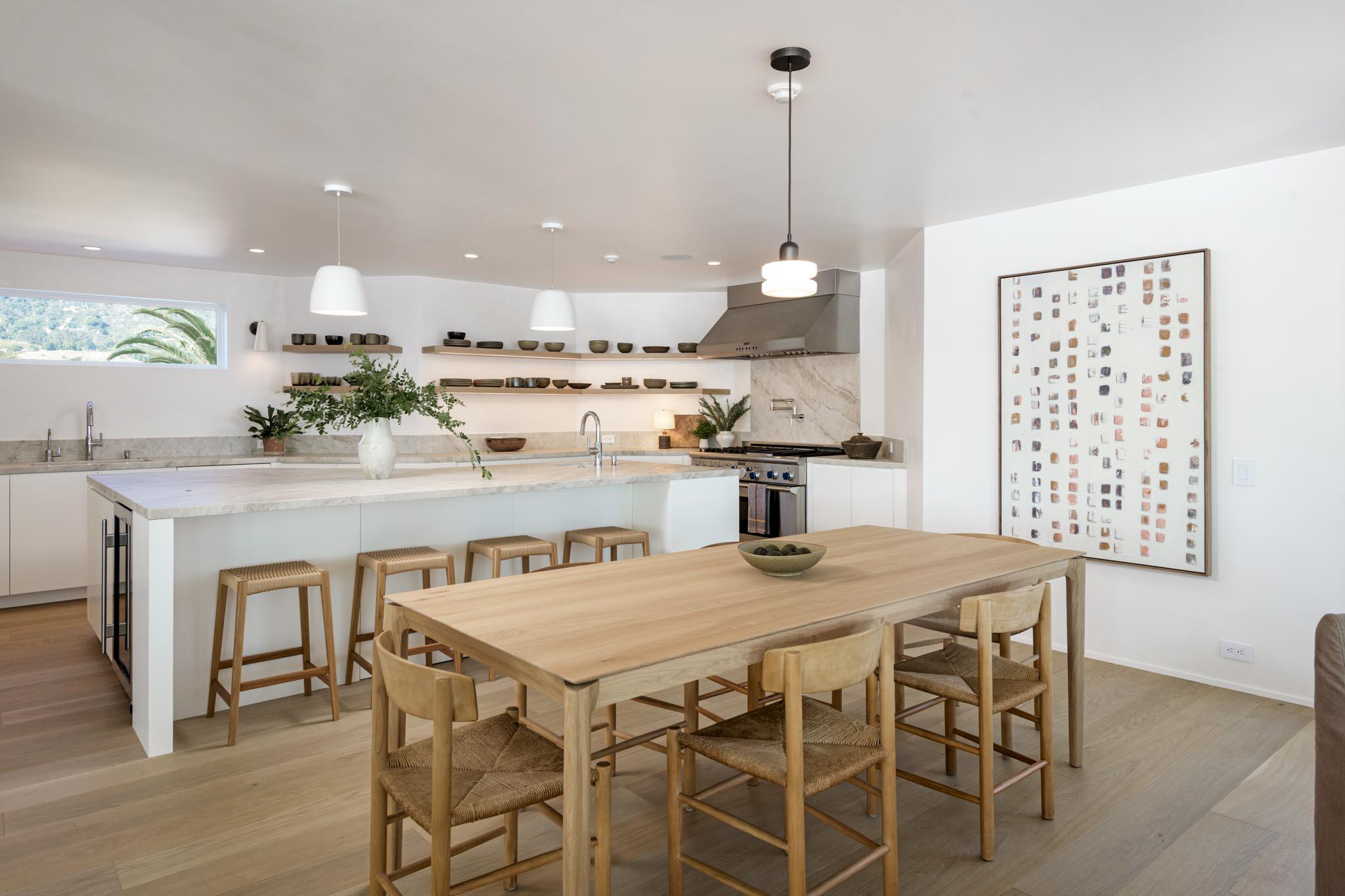 Carpinteria, California 93013, United States, 6 Bedrooms Bedrooms, ,7 BathroomsBathrooms,Residential,Active,228585