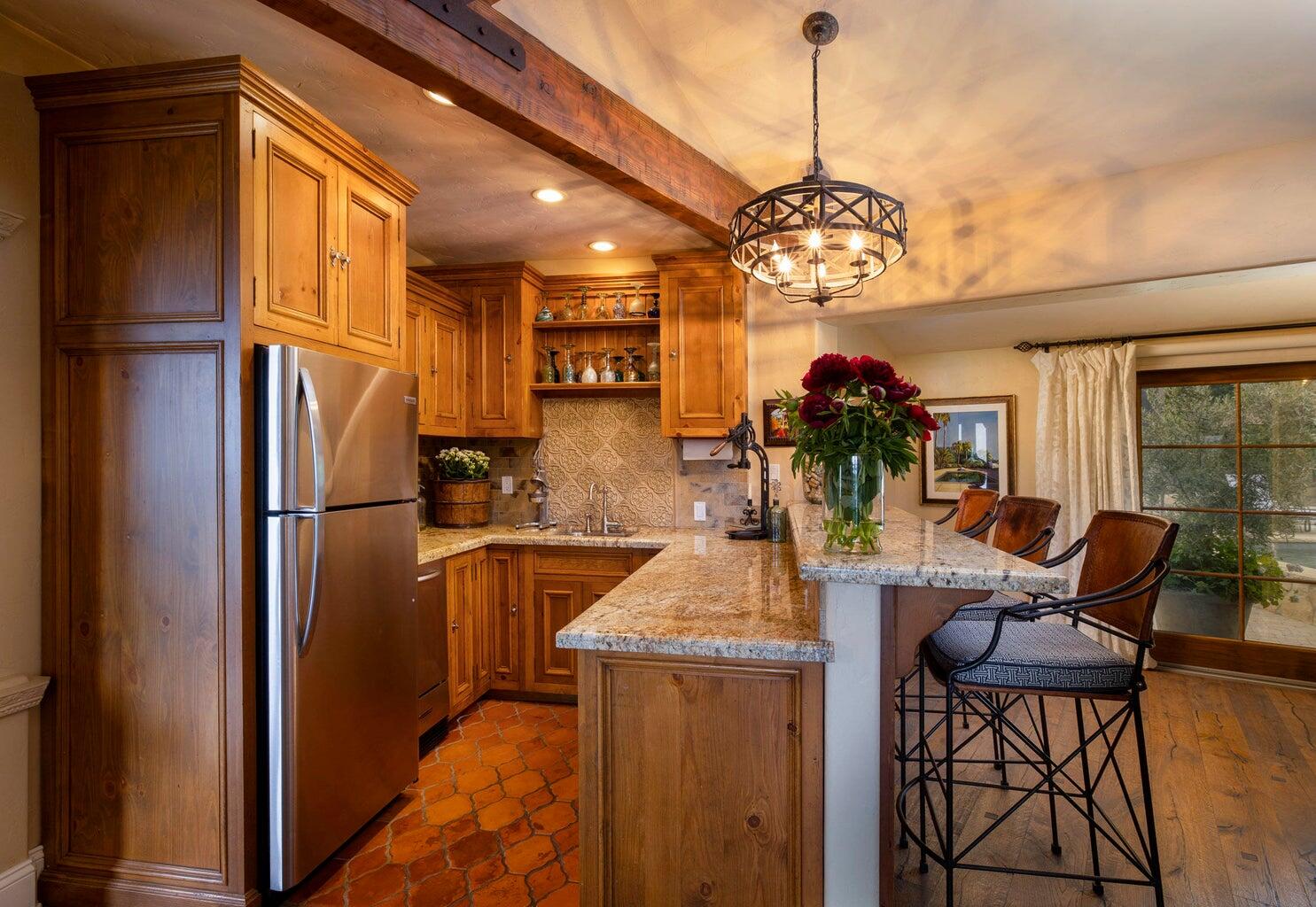 Santa Barbara, California 93105, United States, 4 Bedrooms Bedrooms, ,6 BathroomsBathrooms,Residential,Active,232667