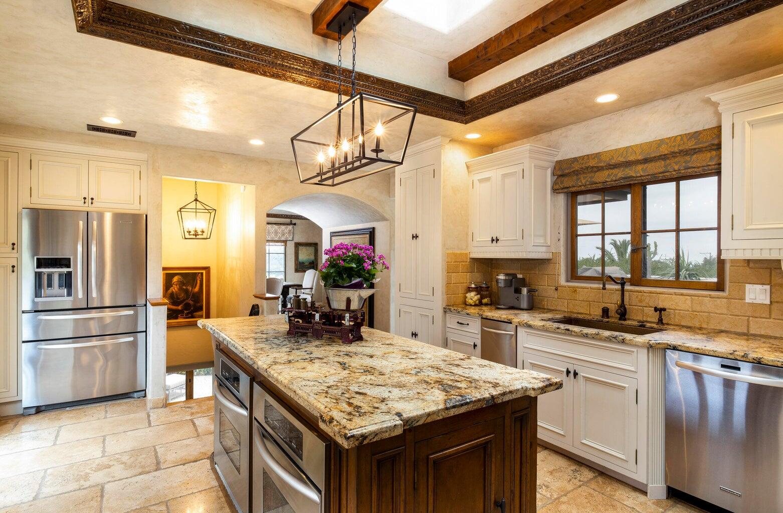 Santa Barbara, California 93105, United States, 4 Bedrooms Bedrooms, ,6 BathroomsBathrooms,Residential,Active,232667