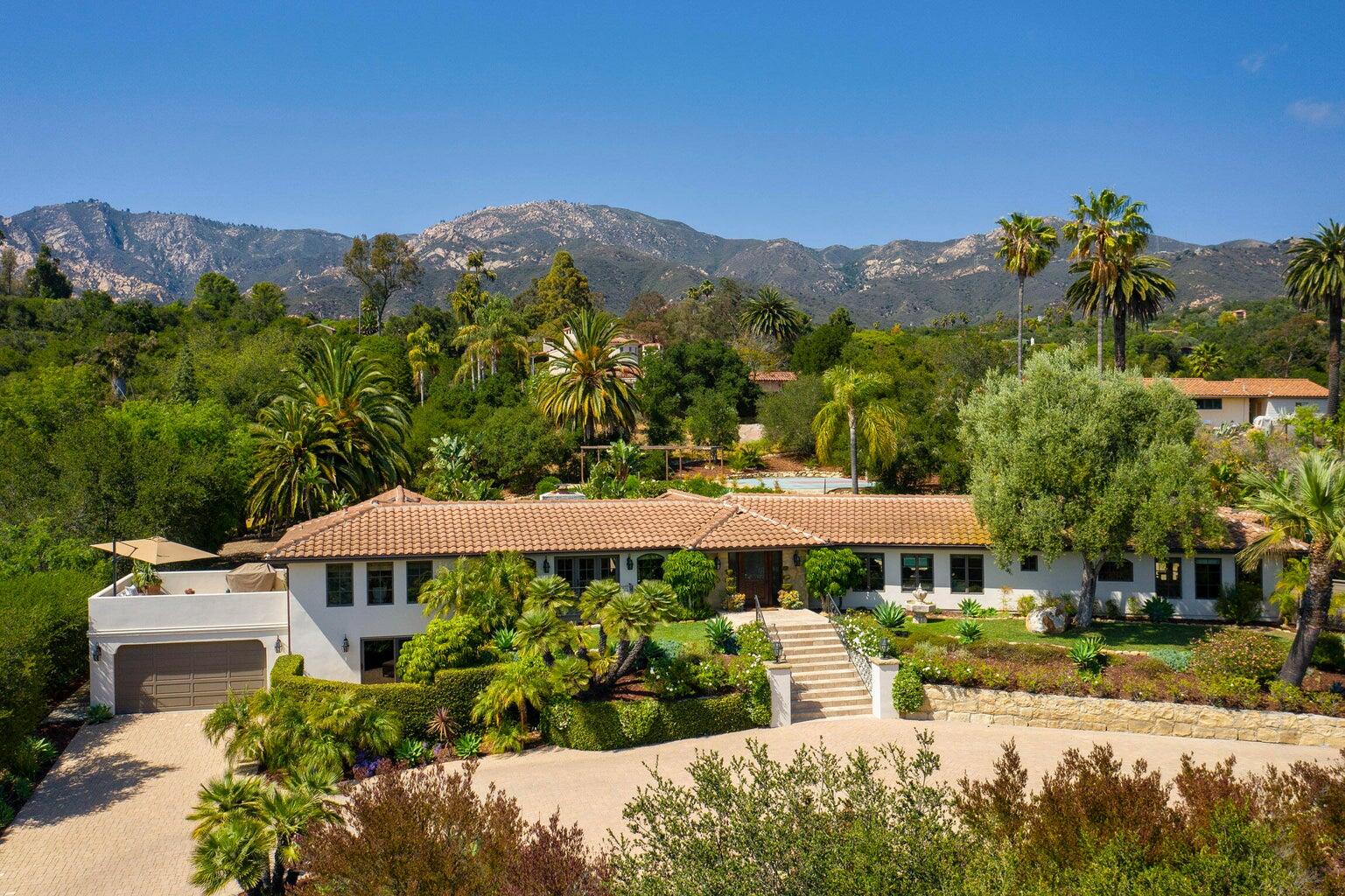 Santa Barbara, California 93105, United States, 4 Bedrooms Bedrooms, ,6 BathroomsBathrooms,Residential,Active,232667