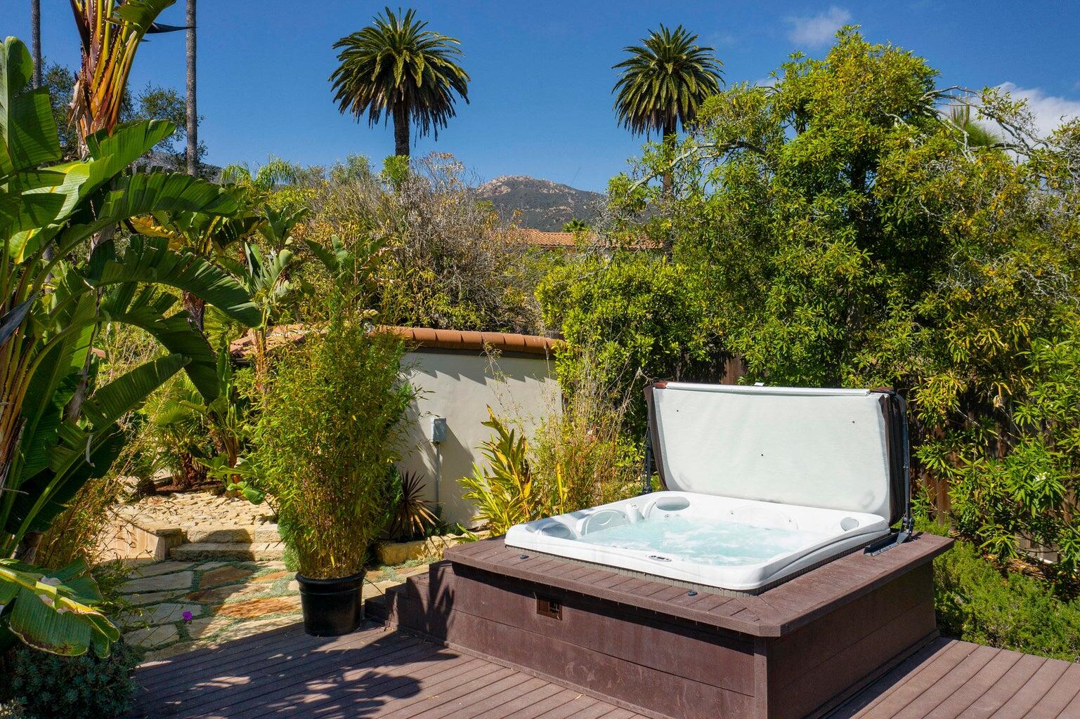 Santa Barbara, California 93105, United States, 4 Bedrooms Bedrooms, ,6 BathroomsBathrooms,Residential,Active,232667