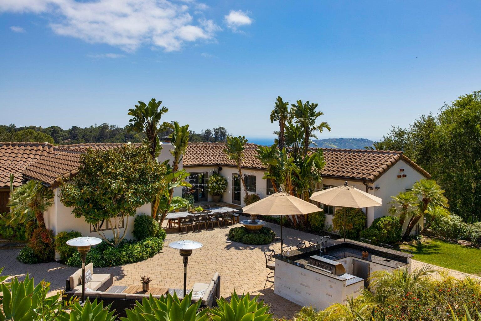 Santa Barbara, California 93105, United States, 4 Bedrooms Bedrooms, ,6 BathroomsBathrooms,Residential,Active,232667