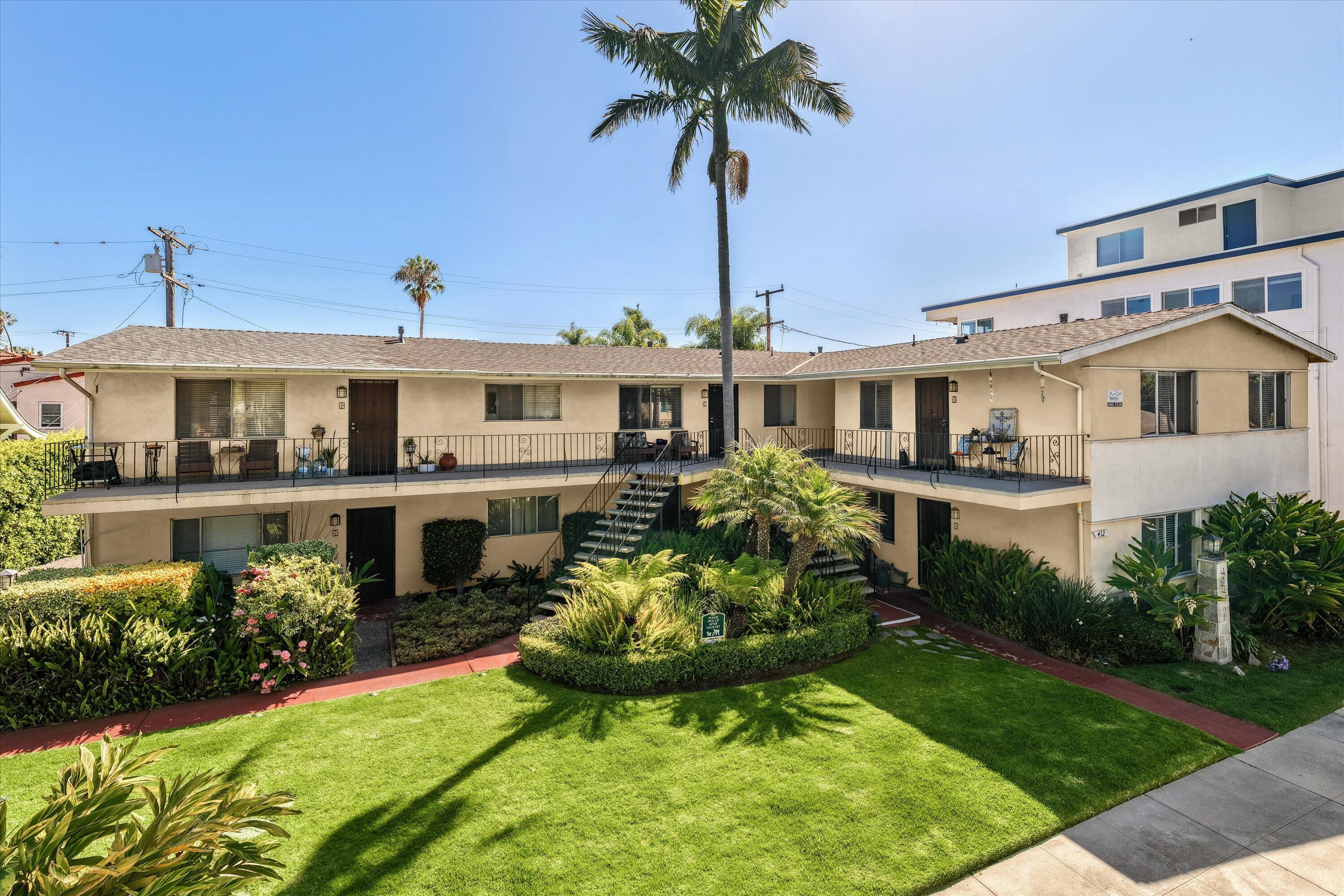 412 Corona Del Mar