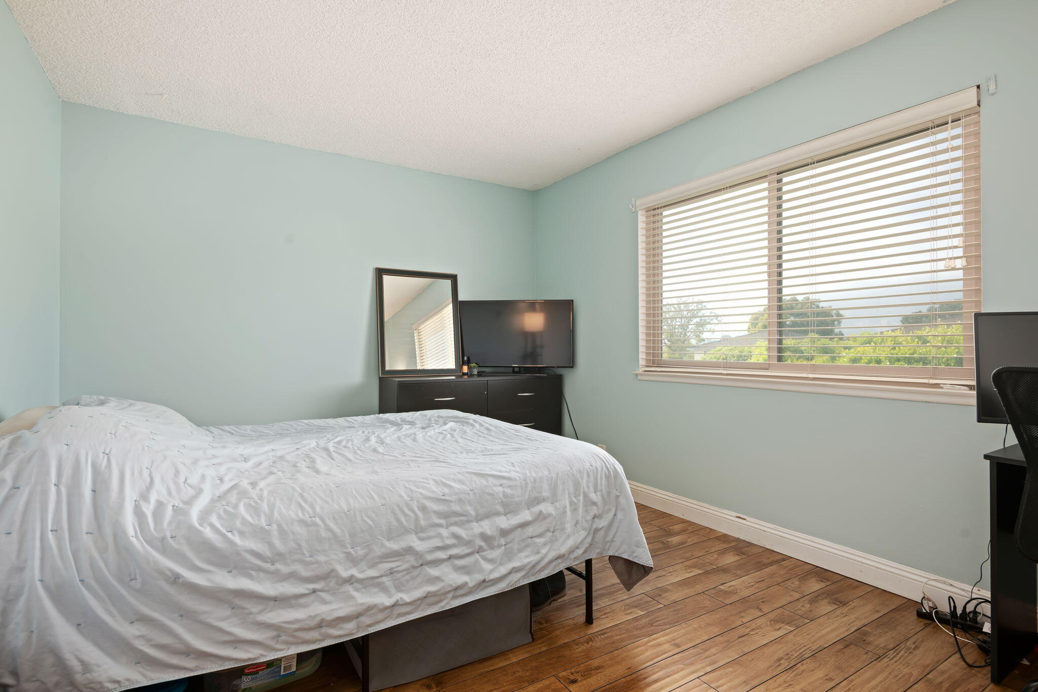 Carpinteria, California 93013, United States, 2 Bedrooms Bedrooms, ,1 BathroomBathrooms,Residential,Pending,205684