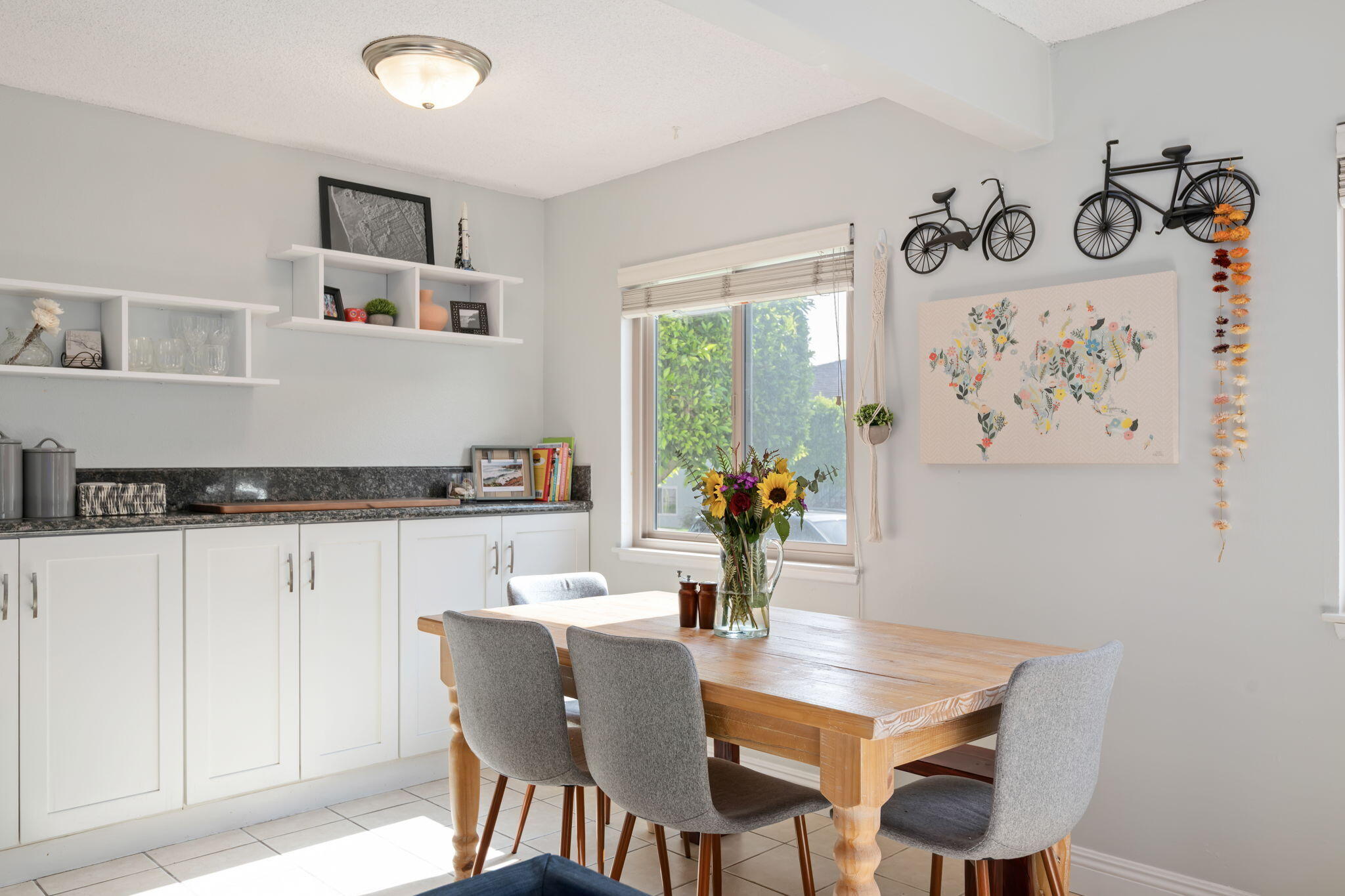 Carpinteria, California 93013, United States, 2 Bedrooms Bedrooms, ,1 BathroomBathrooms,Residential,Pending,205684