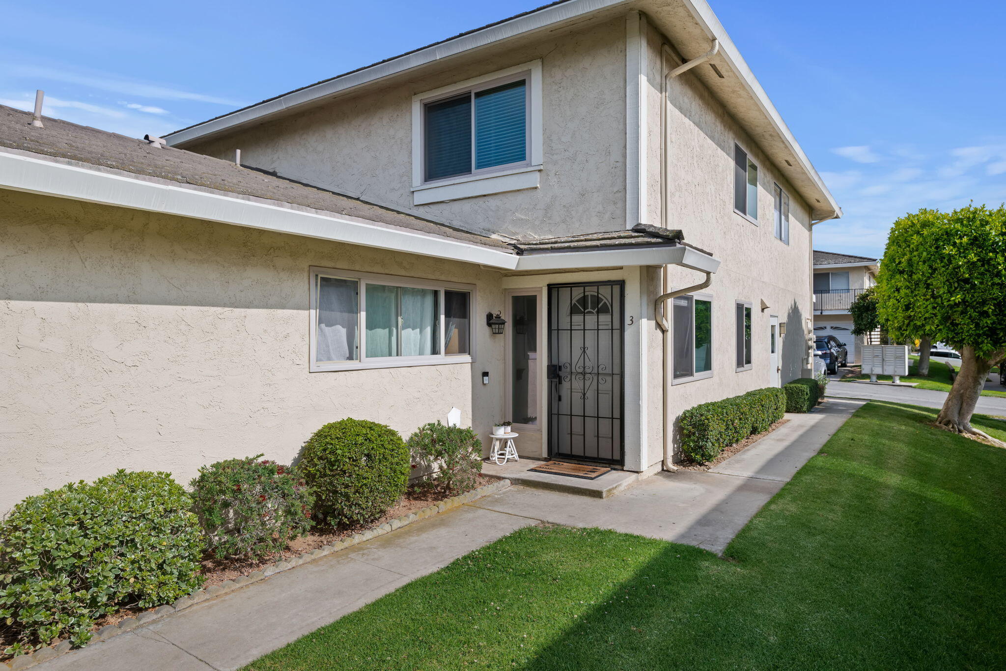 Carpinteria, California 93013, United States, 2 Bedrooms Bedrooms, ,1 BathroomBathrooms,Residential,Pending,205684